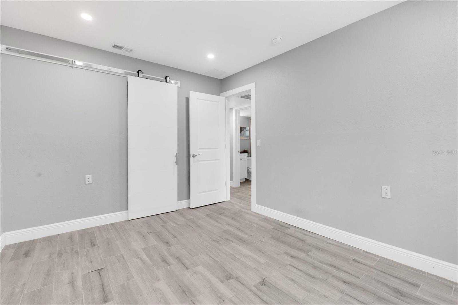 5619 DENVER ST NE, ST PETERSBURG, FL, 33703
