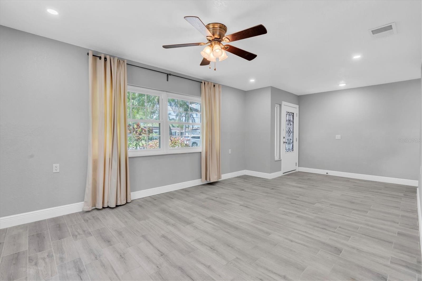 5619 DENVER ST NE, ST PETERSBURG, FL, 33703