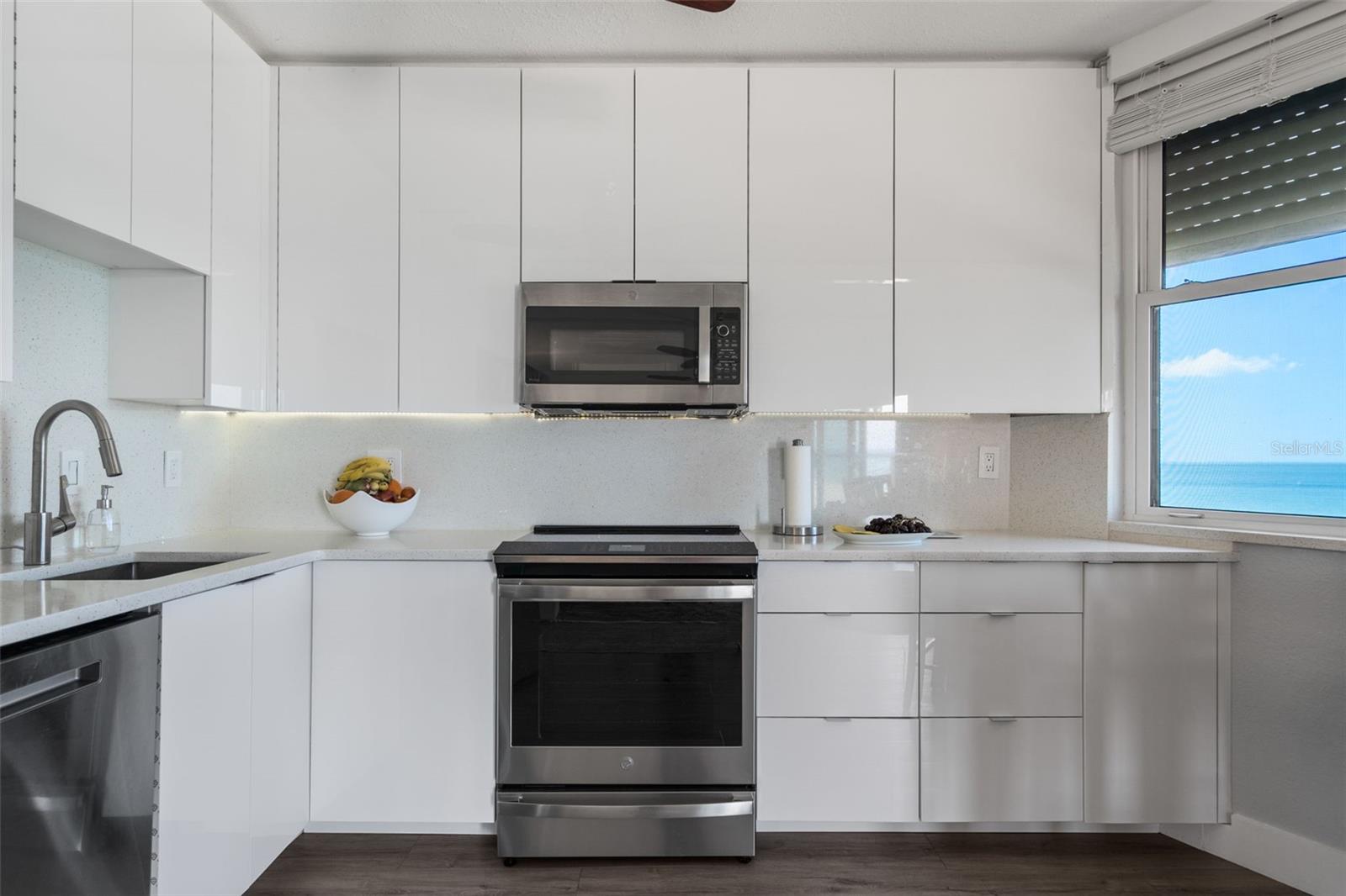 1050 LONGBOAT CLUB RD #506, LONGBOAT KEY, FL, 34228