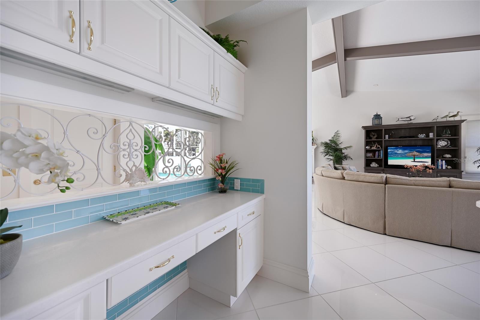 6100 RIVERVIEW BLVD, BRADENTON, FL, 34209