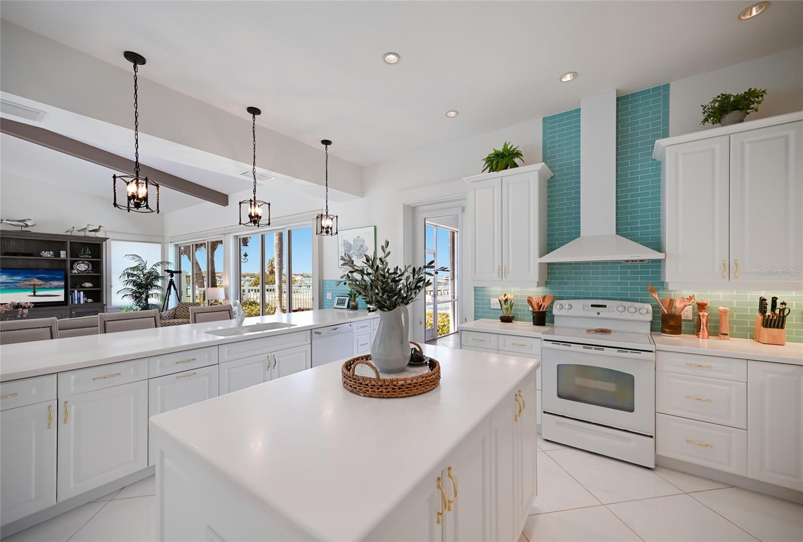 6100 RIVERVIEW BLVD, BRADENTON, FL, 34209