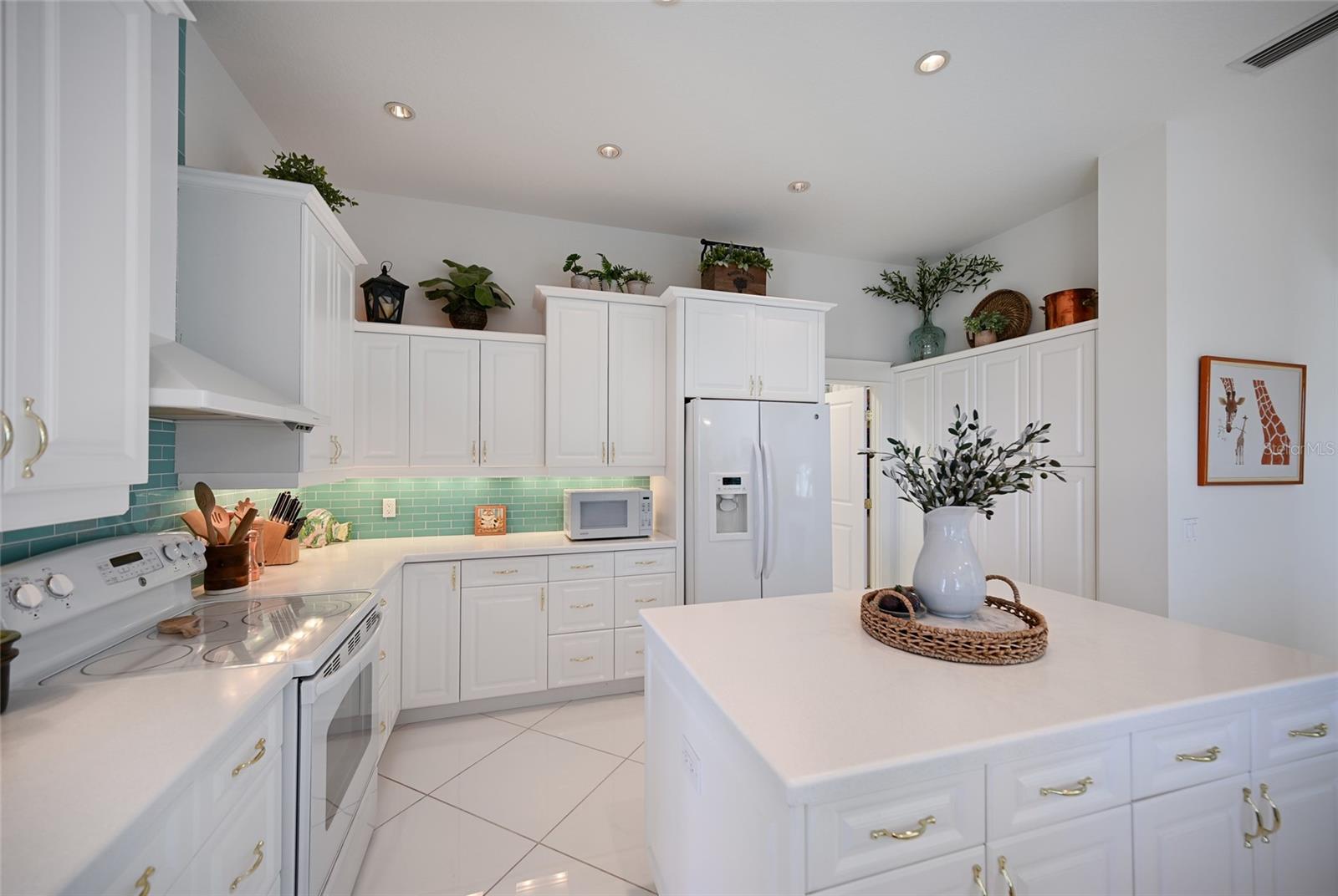 6100 RIVERVIEW BLVD, BRADENTON, FL, 34209