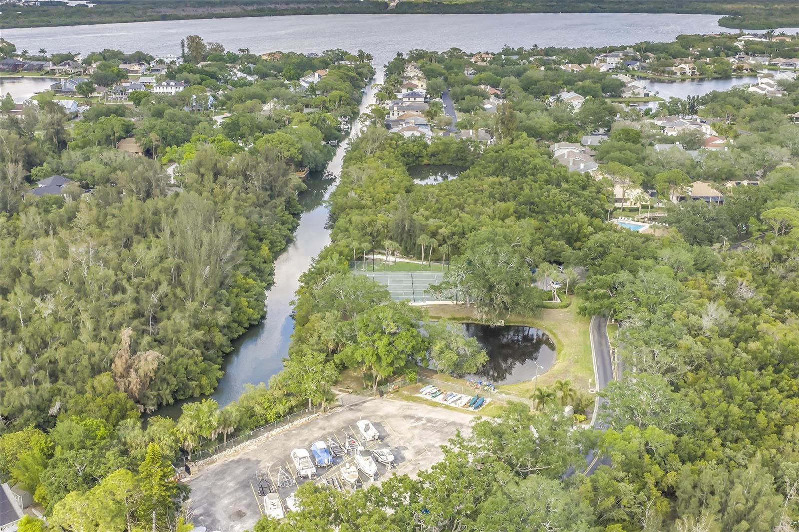 992 SAN CARLOS CT NE, ST PETERSBURG, FL, 33702