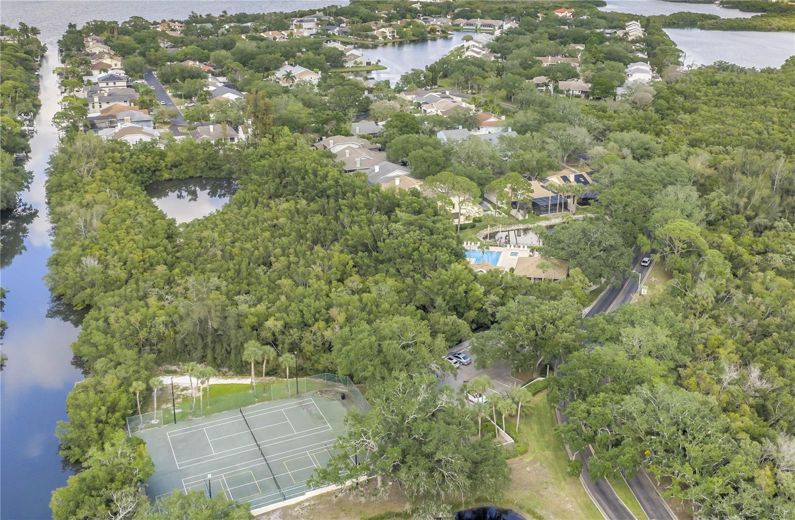 992 SAN CARLOS CT NE, ST PETERSBURG, FL, 33702