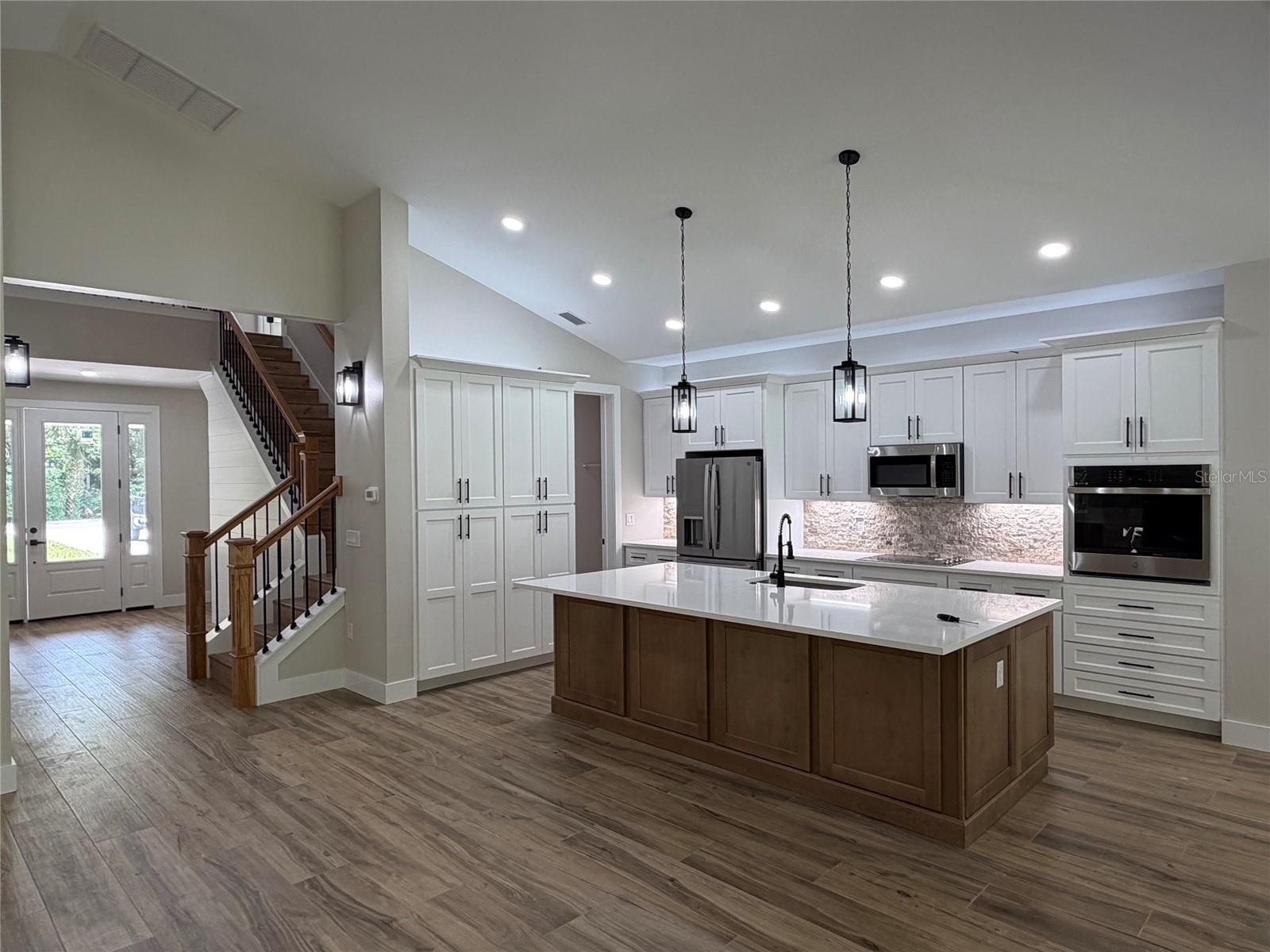 1602 LAKE HARNEY, GENEVA, FL, 32732
