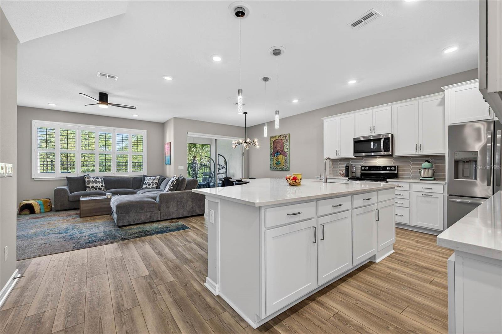 339 SANDBAR AVE NE, ST PETERSBURG, FL, 33716