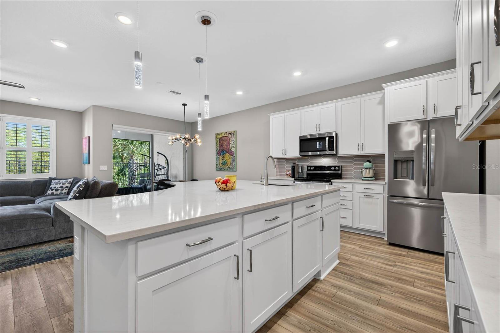 339 SANDBAR AVE NE, ST PETERSBURG, FL, 33716