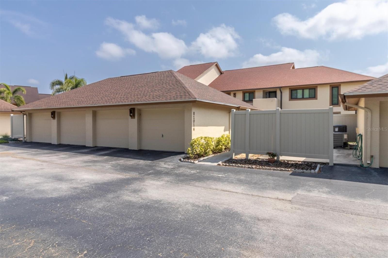8101 BARDMOOR PL #104H, SEMINOLE, FL, 33777