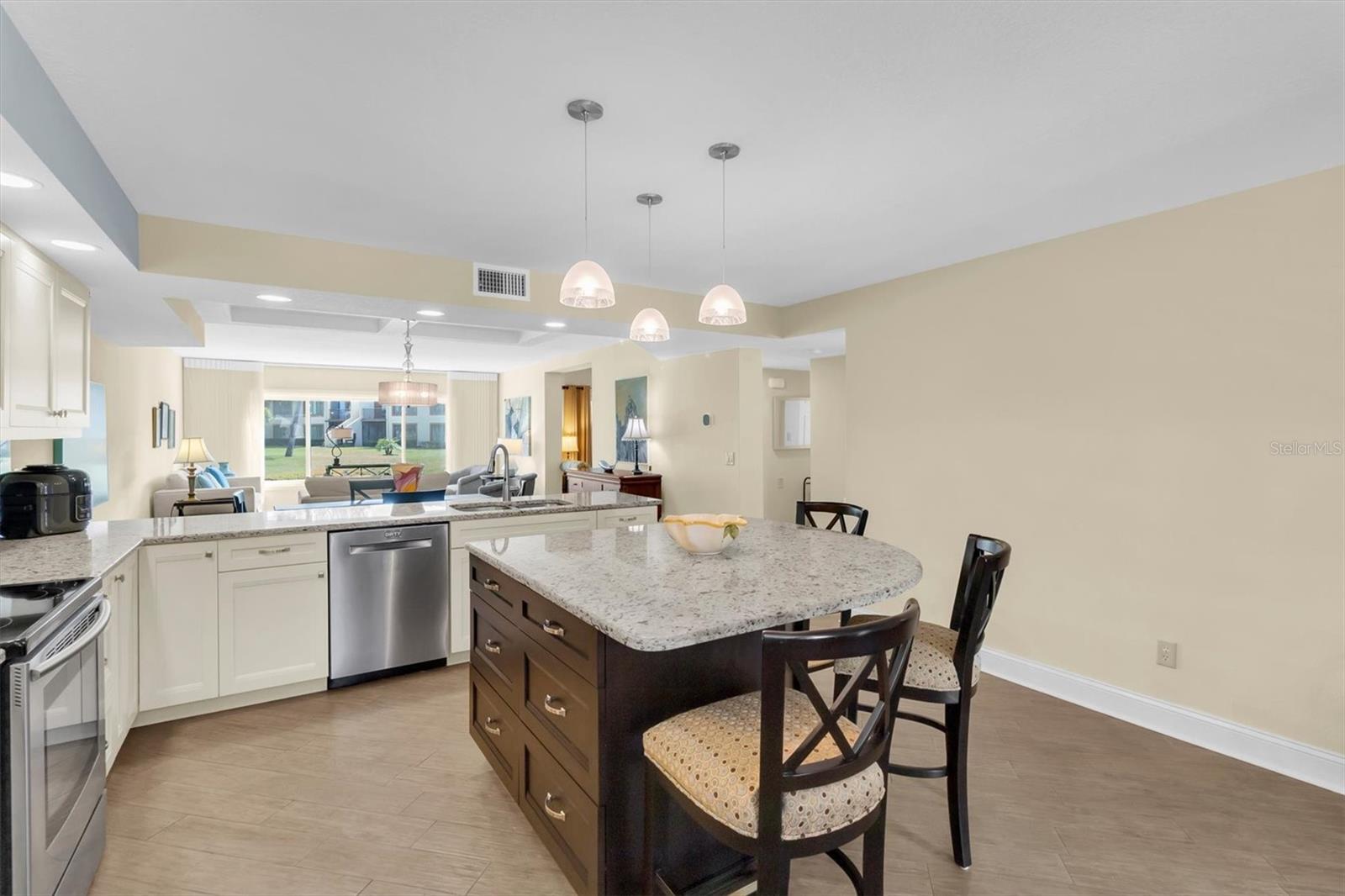 8101 BARDMOOR PL #104H, SEMINOLE, FL, 33777