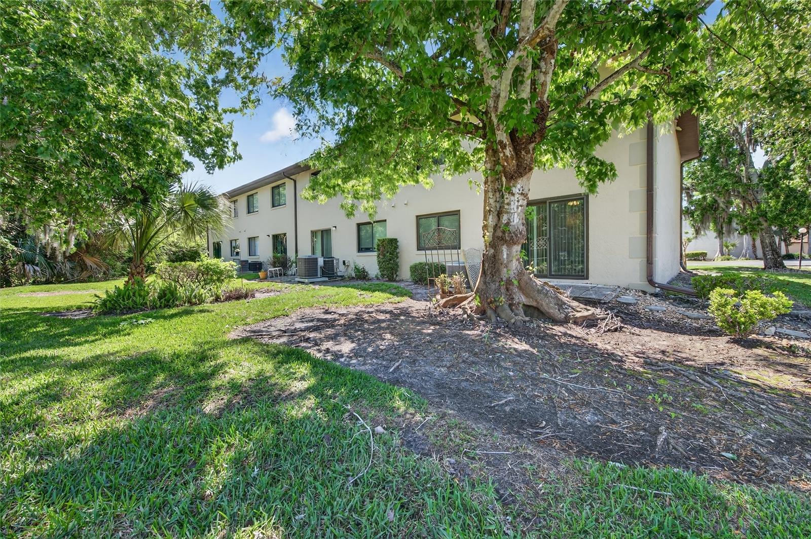 1601 BIG TREE RD #101, SOUTH DAYTONA, FL, 32119