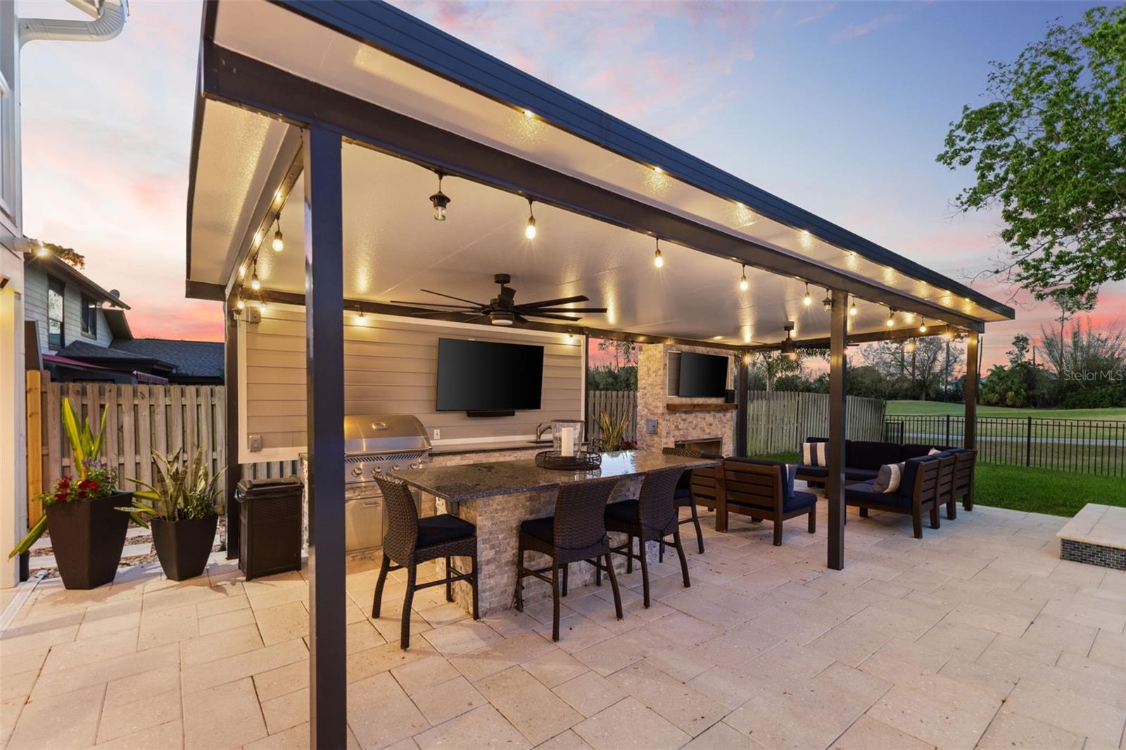 4009 PRIORY CIR, TAMPA, FL, 33618