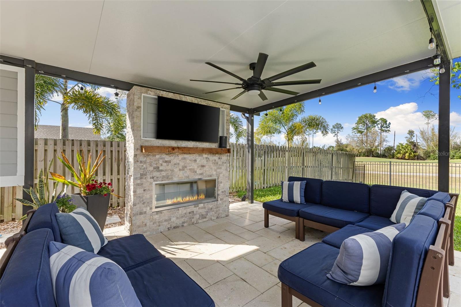 4009 PRIORY CIR, TAMPA, FL, 33618