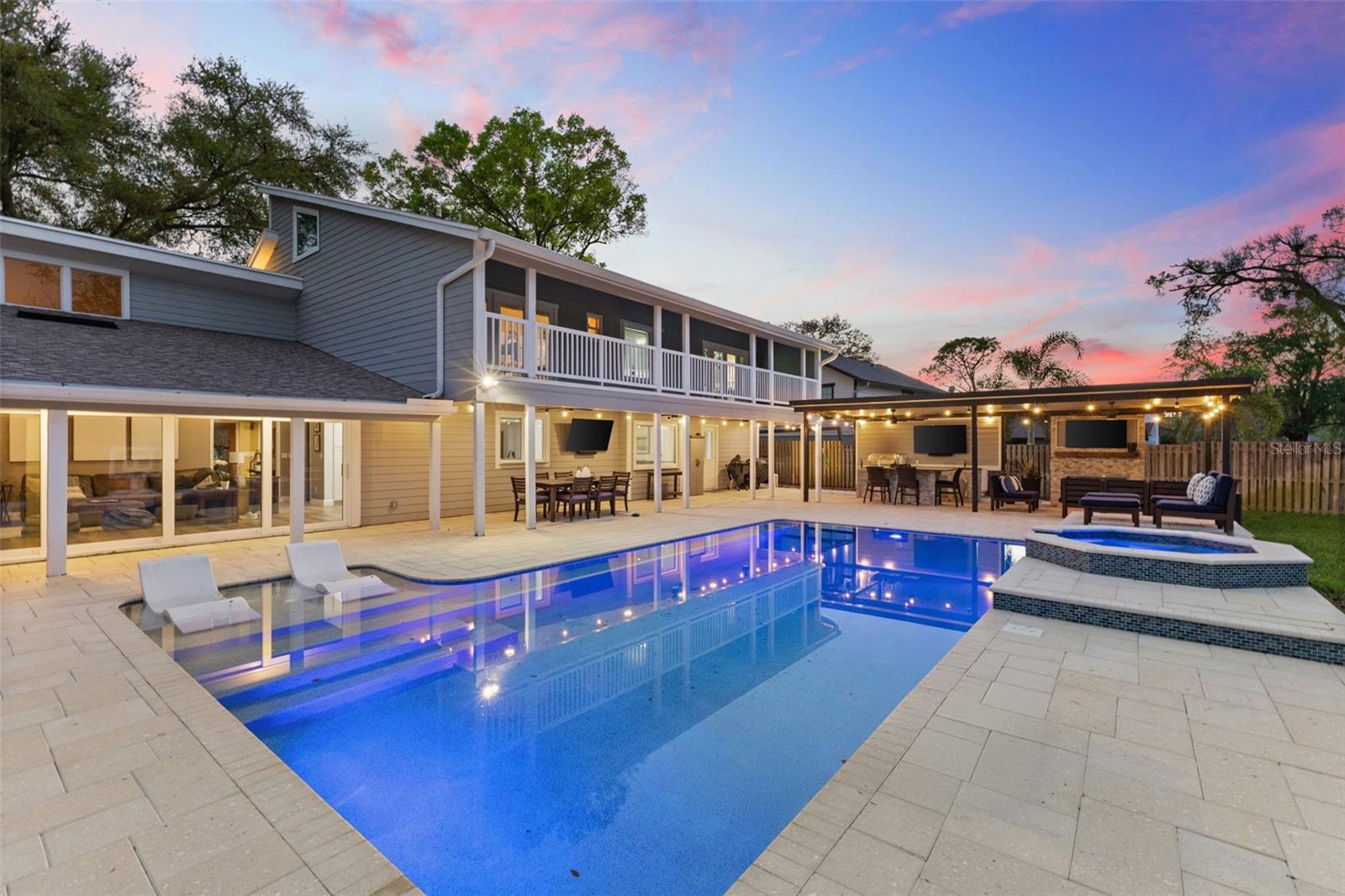 4009 PRIORY CIR, TAMPA, FL, 33618