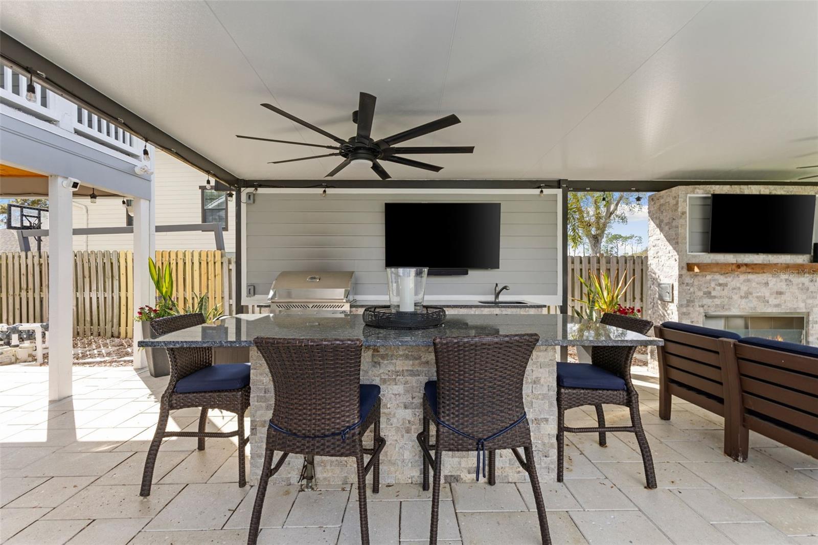 4009 PRIORY CIR, TAMPA, FL, 33618