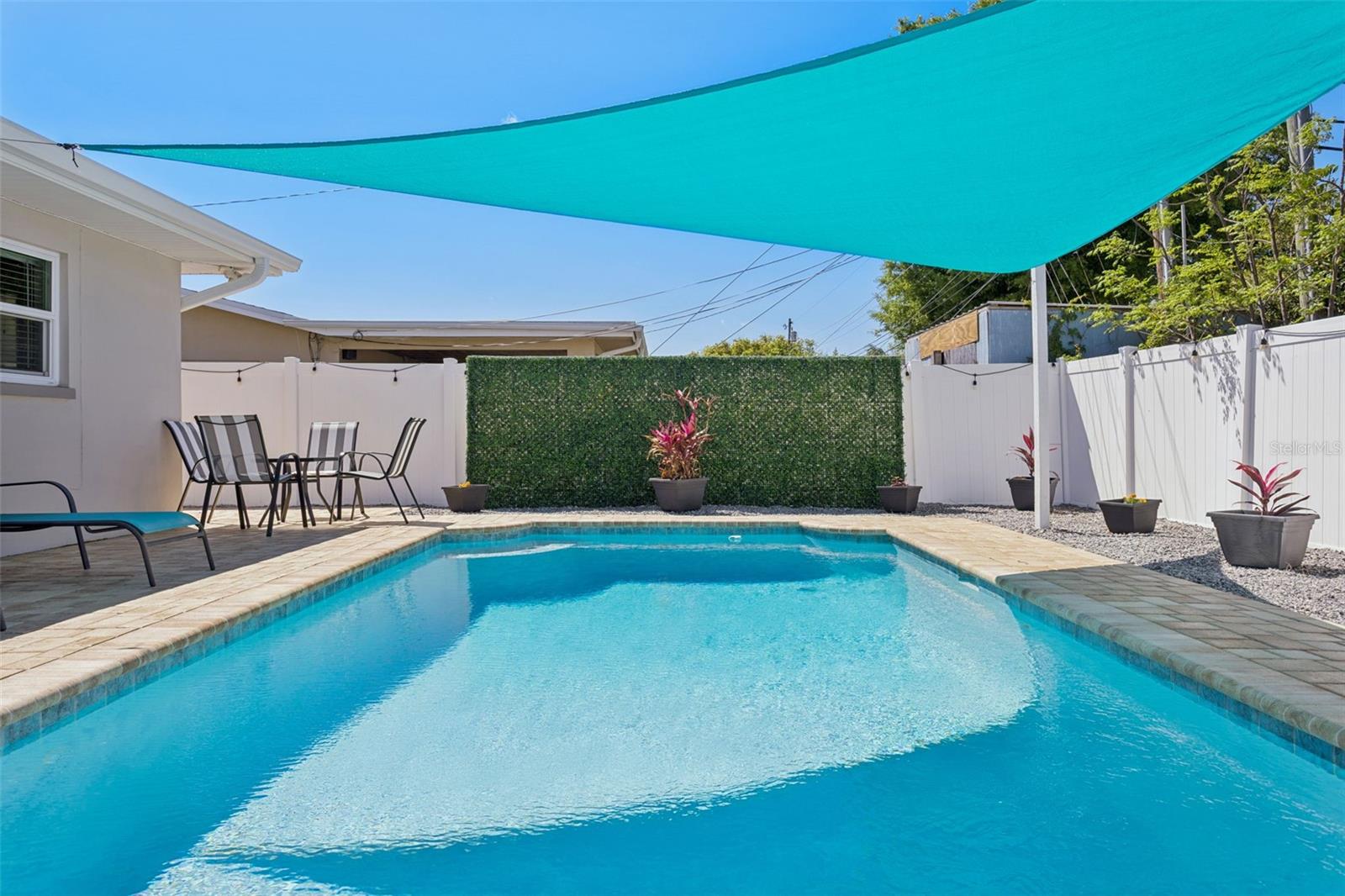 1475 CANTERBURY DR, CLEARWATER, FL, 33756