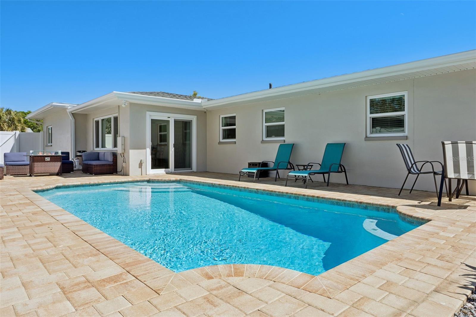 1475 CANTERBURY DR, CLEARWATER, FL, 33756