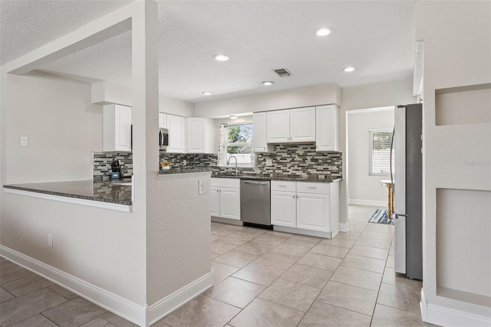 1475 CANTERBURY DR, CLEARWATER, FL, 33756