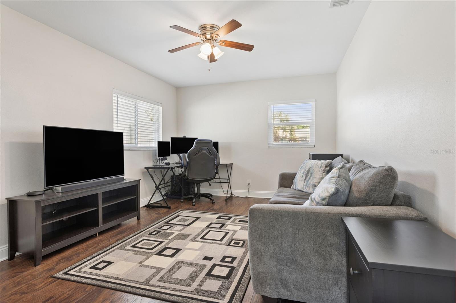 1475 CANTERBURY DR, CLEARWATER, FL, 33756