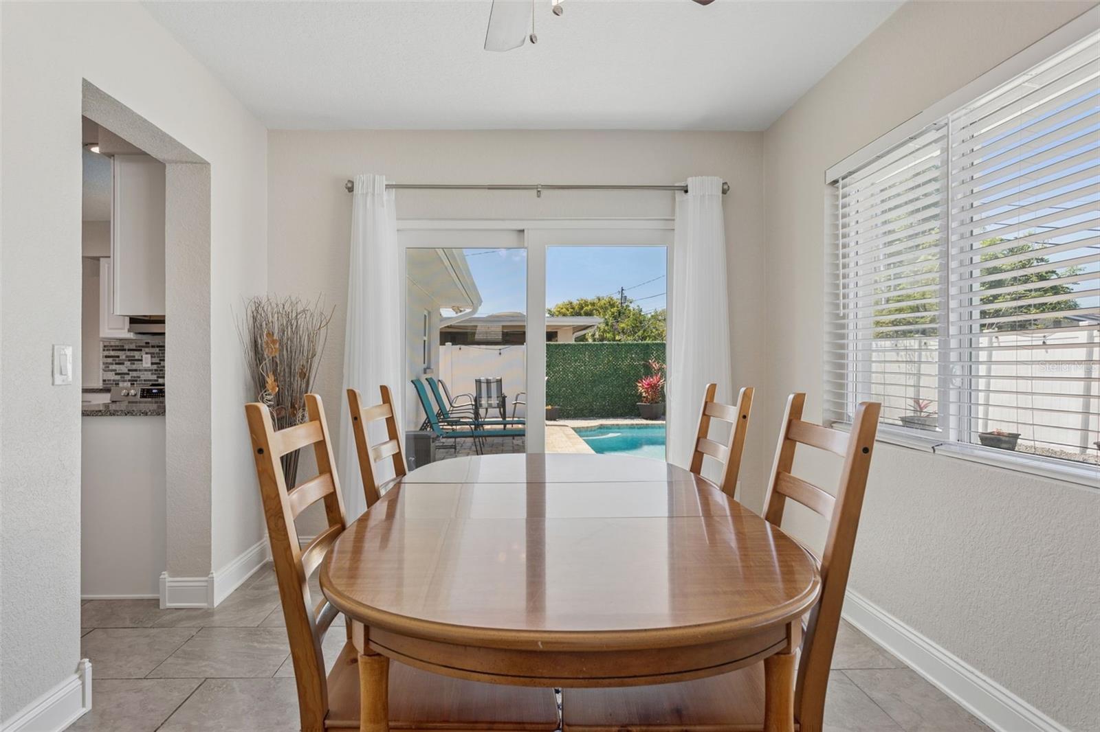 1475 CANTERBURY DR, CLEARWATER, FL, 33756