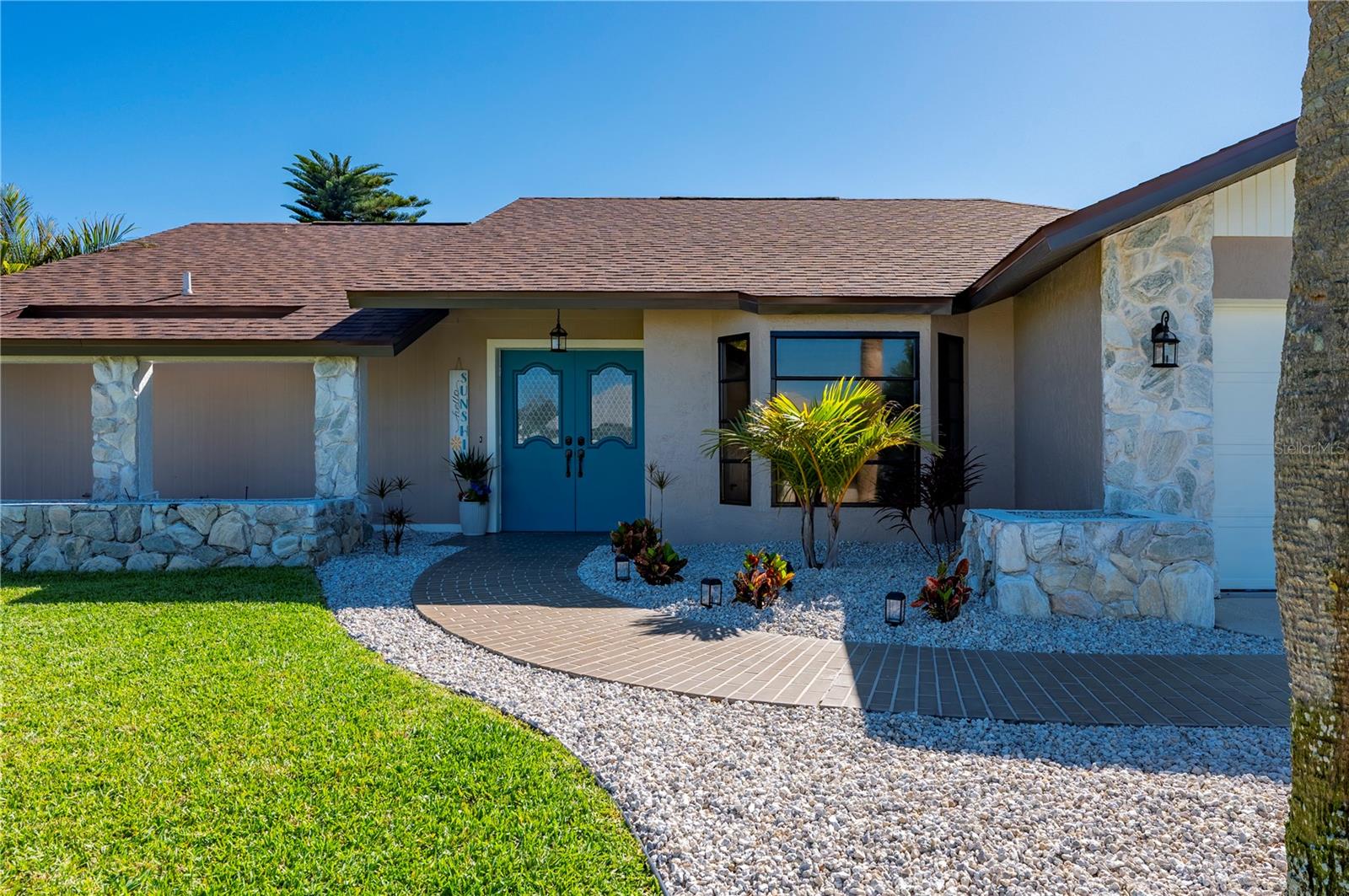 46 BUNKER CT, ROTONDA WEST, FL, 33947