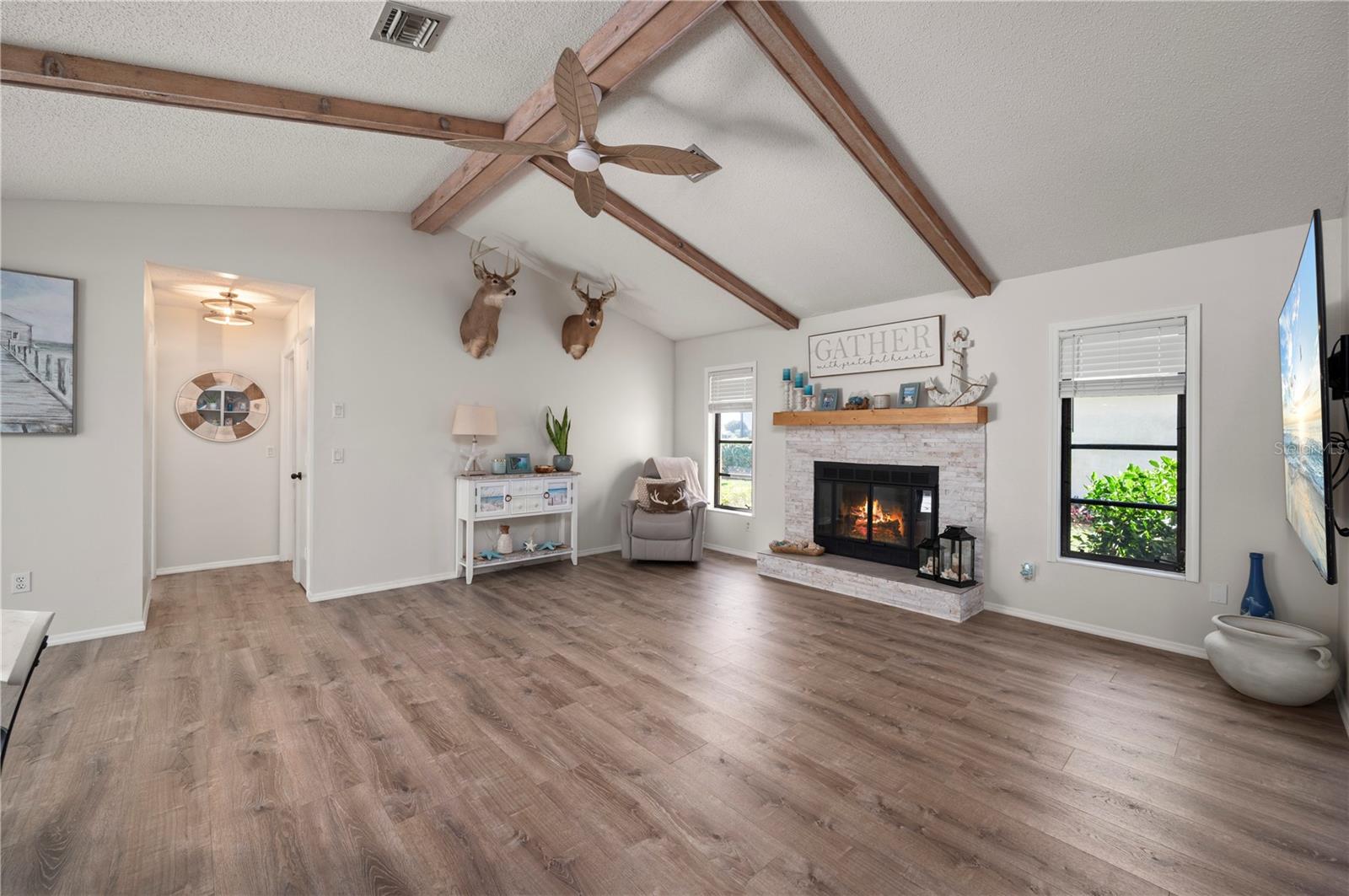 46 BUNKER CT, ROTONDA WEST, FL, 33947