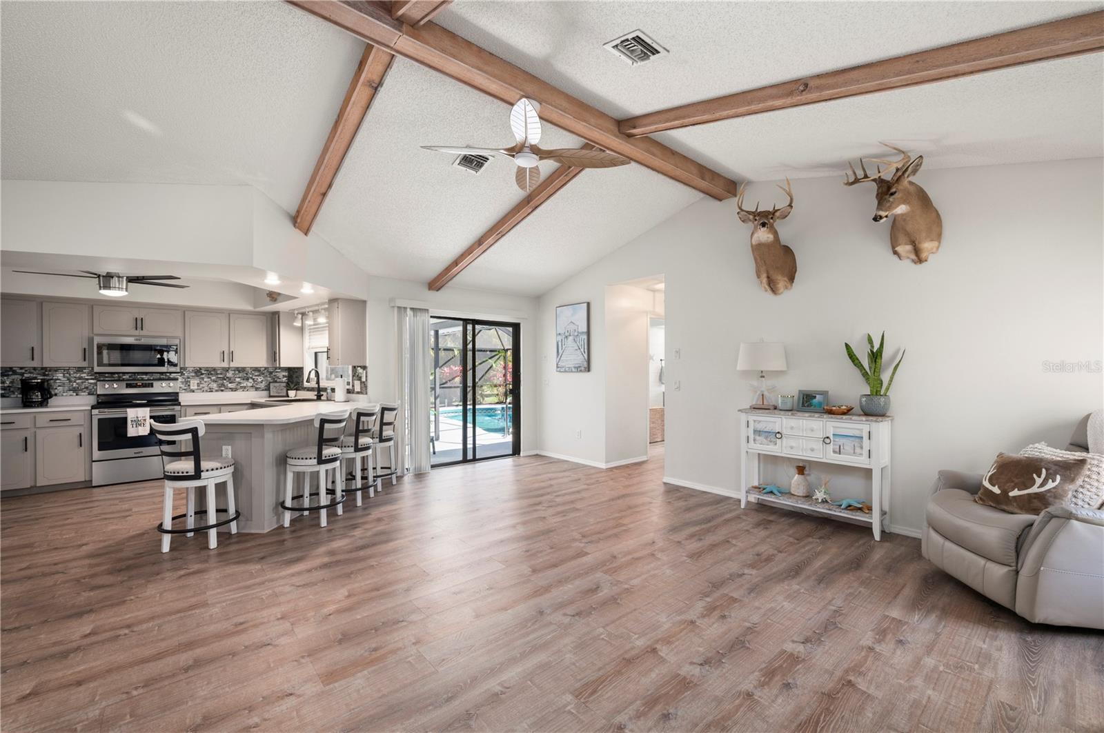 46 BUNKER CT, ROTONDA WEST, FL, 33947
