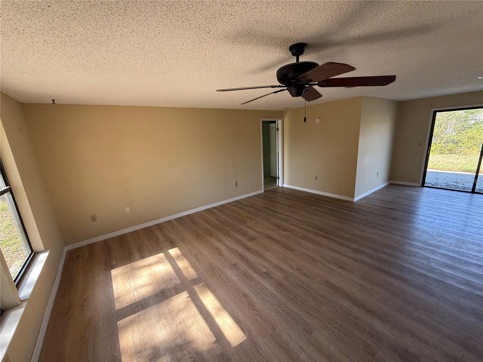 6608 36TH AVENUE DR W, BRADENTON, FL, 34209