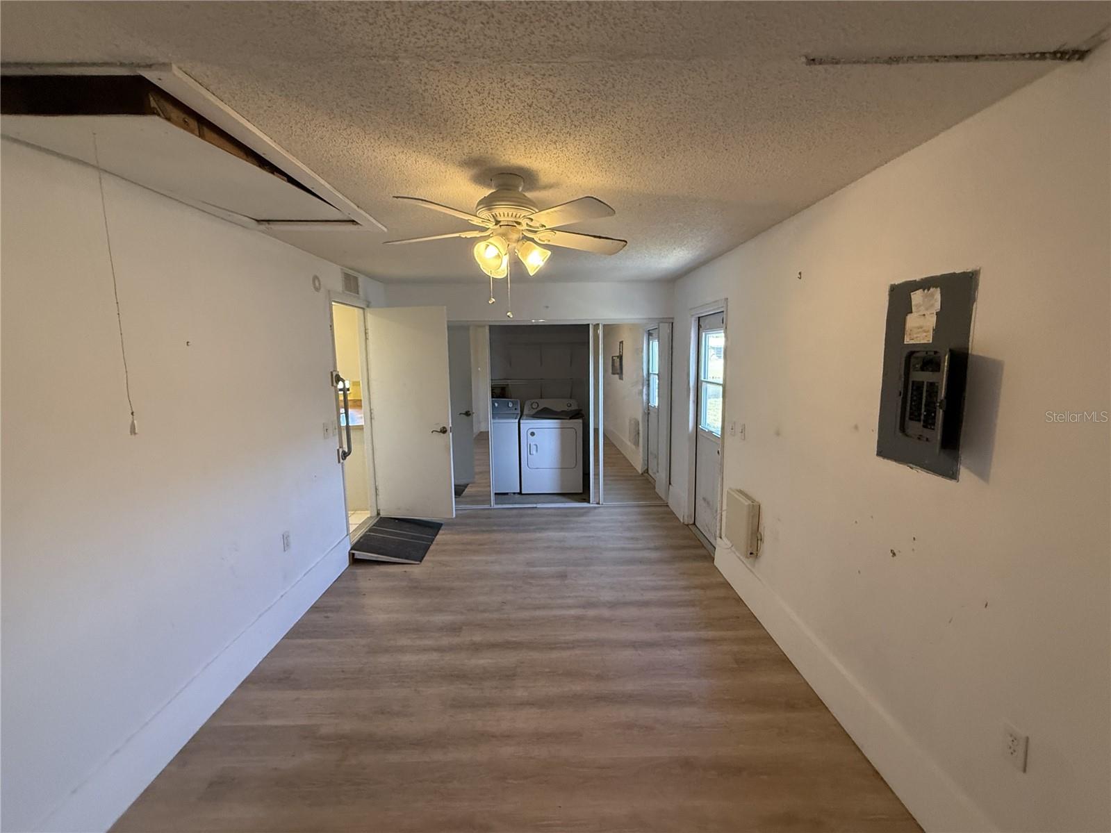 6608 36TH AVENUE DR W, BRADENTON, FL, 34209