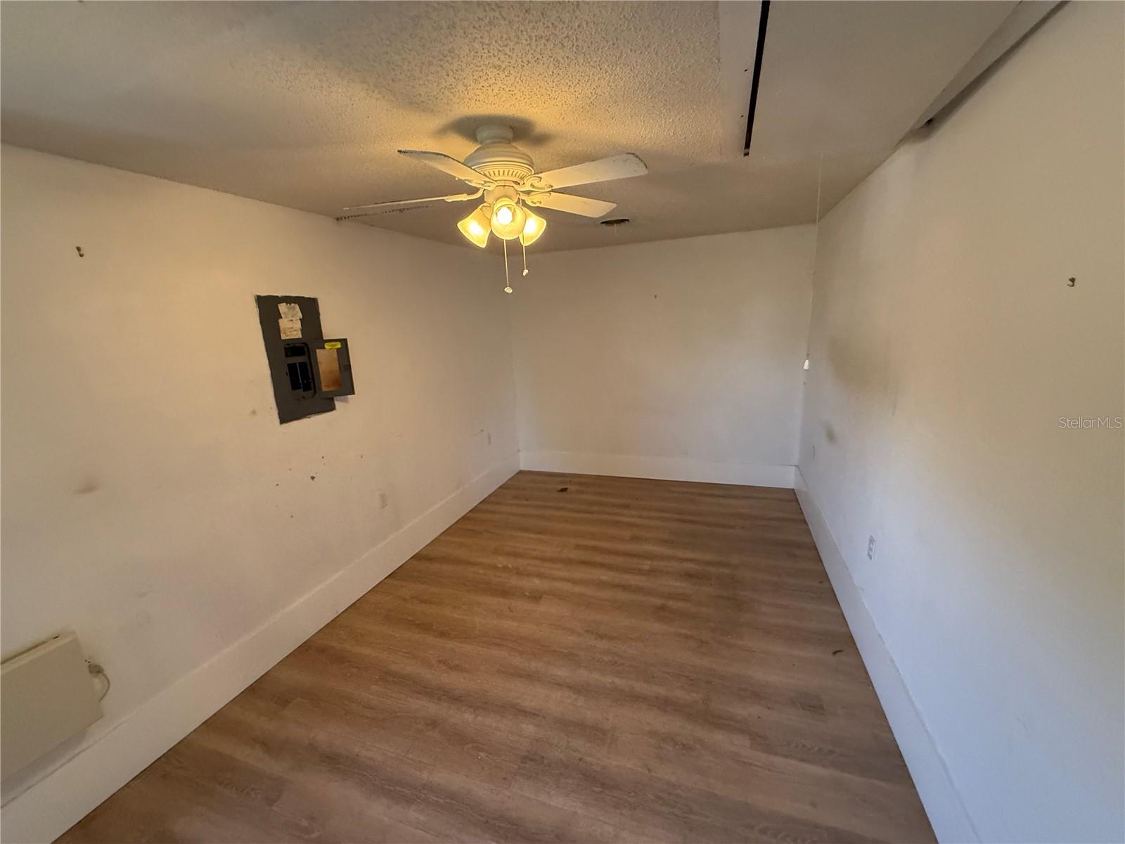 6608 36TH AVENUE DR W, BRADENTON, FL, 34209