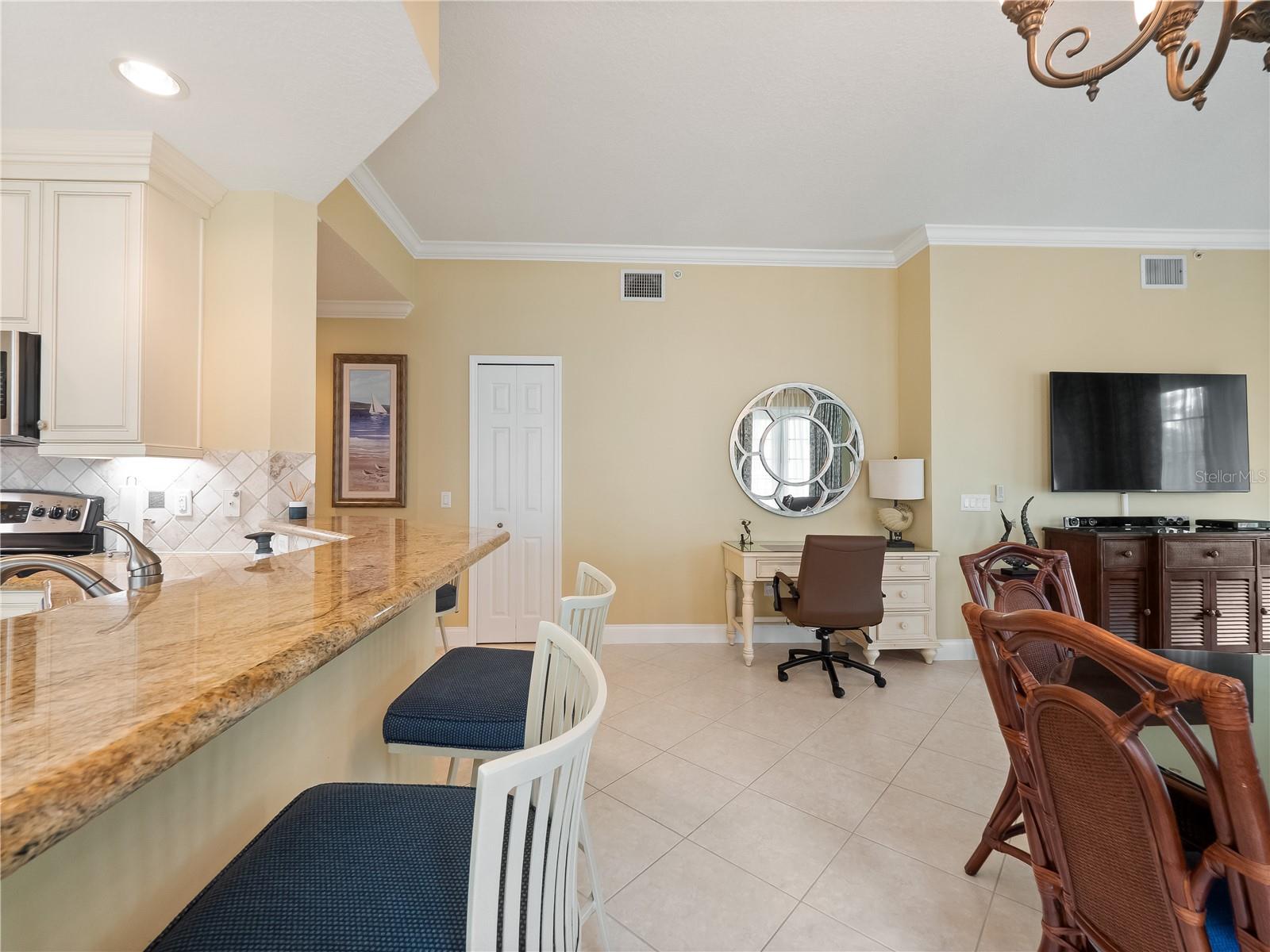 7507 MOURNING DOVE CIR #204, REUNION, FL, 34747