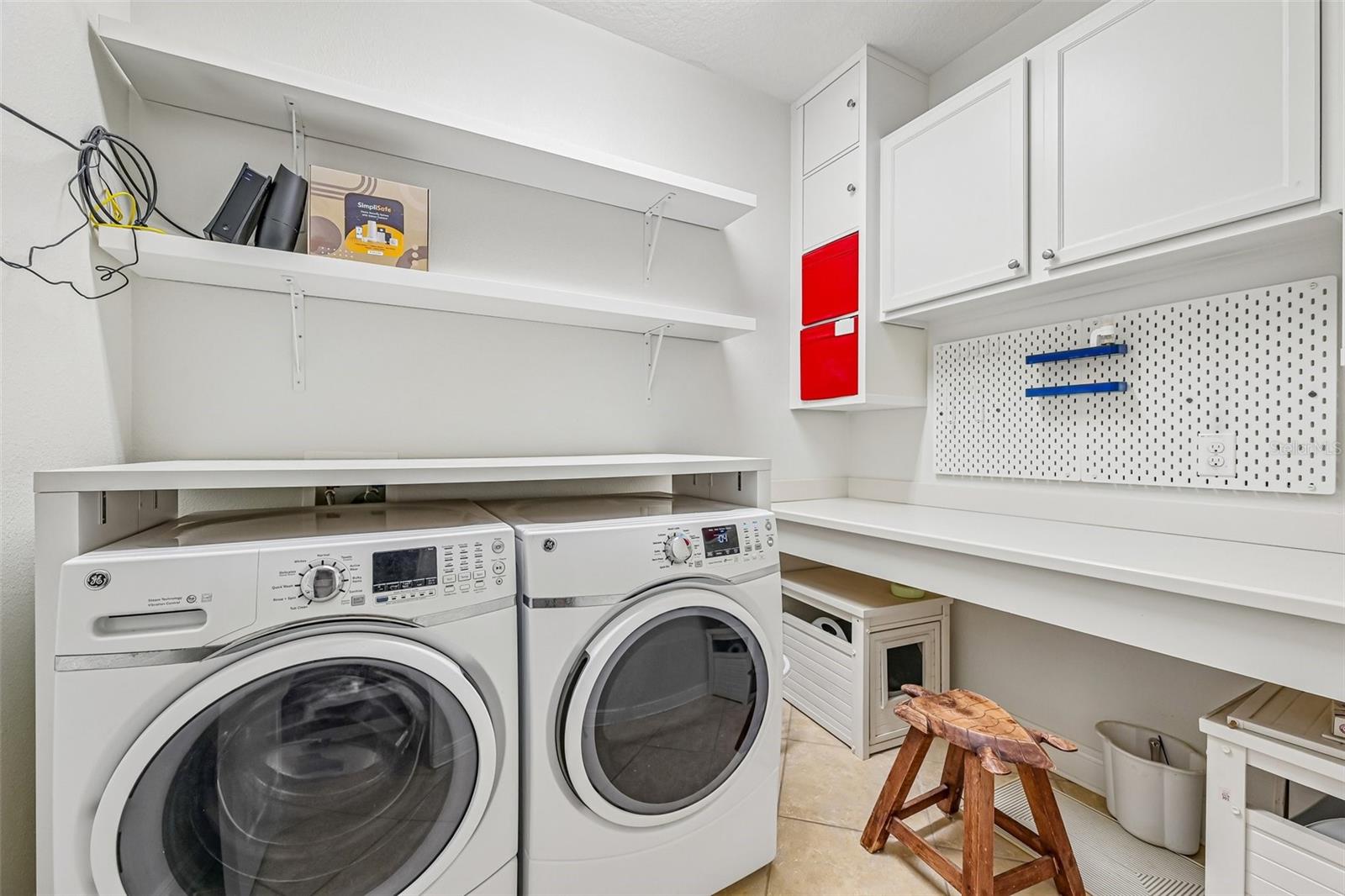 6651 CURRENT DR, APOLLO BEACH, FL, 33572