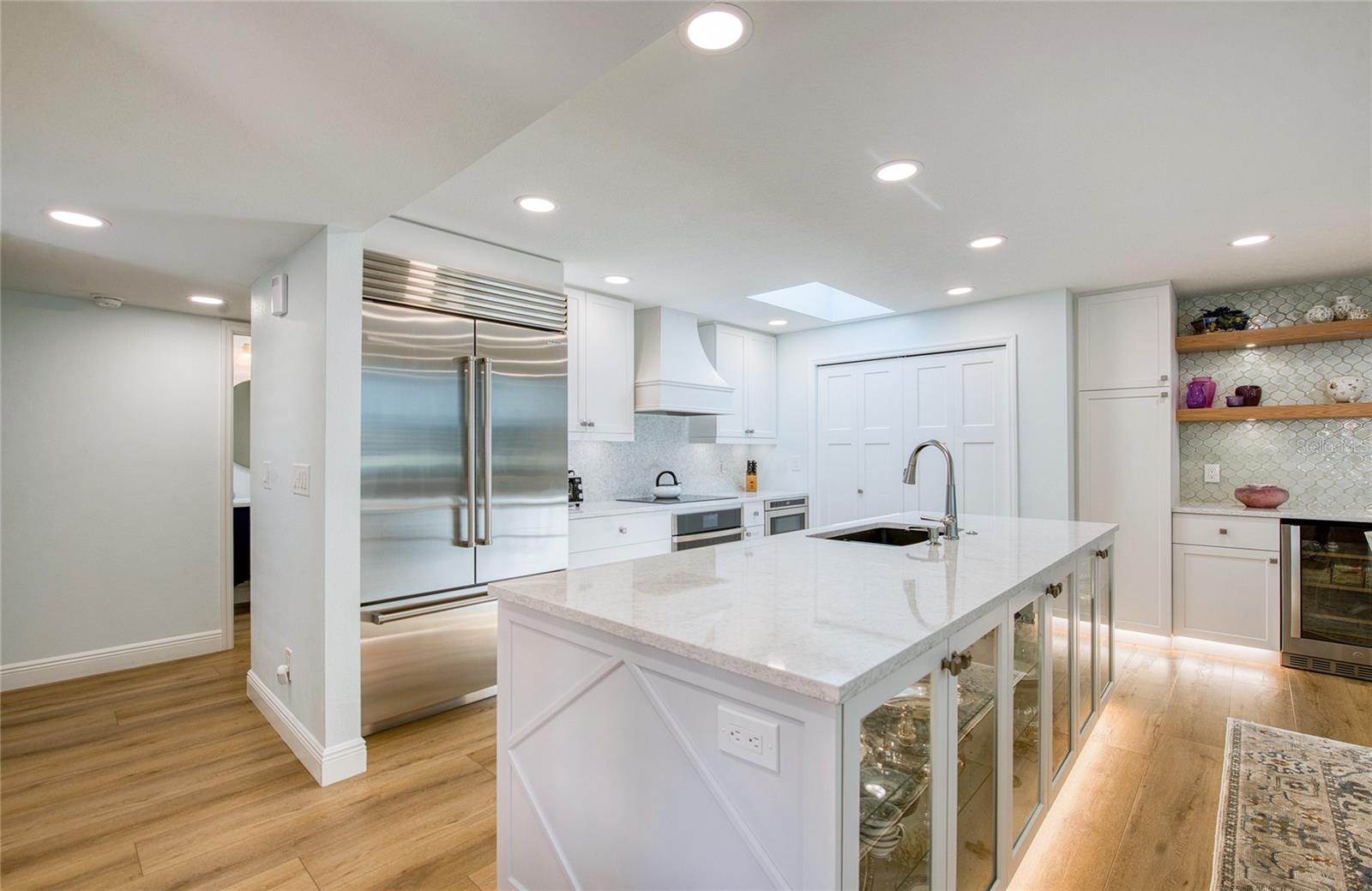 1307 PELICAN CREEK XING #1307, ST PETERSBURG, FL, 33707