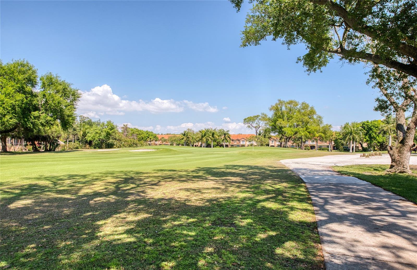 1307 PELICAN CREEK XING #1307, ST PETERSBURG, FL, 33707