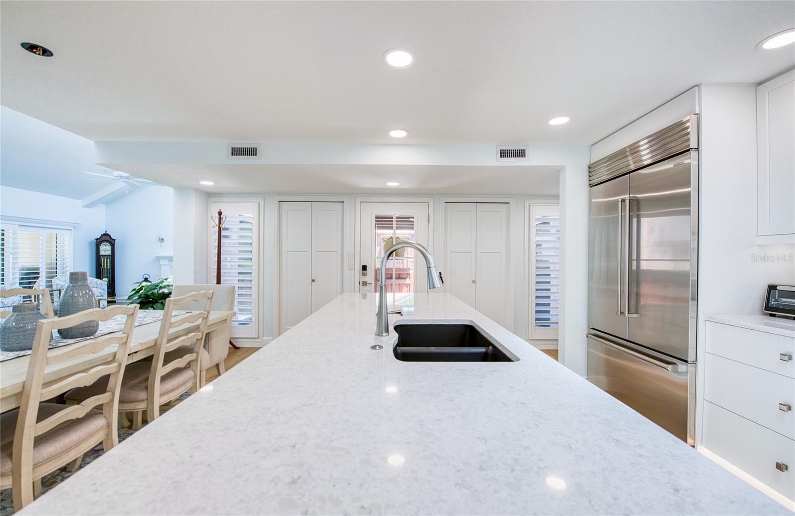 1307 PELICAN CREEK XING #1307, ST PETERSBURG, FL, 33707