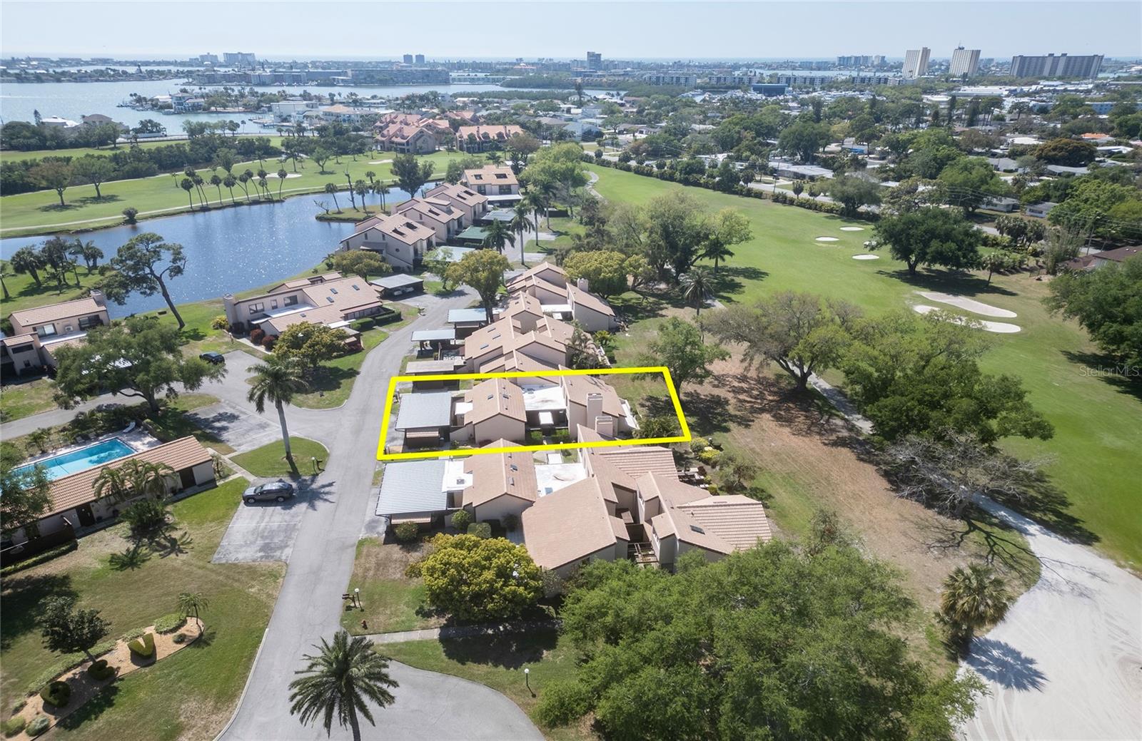 1307 PELICAN CREEK XING #1307, ST PETERSBURG, FL, 33707