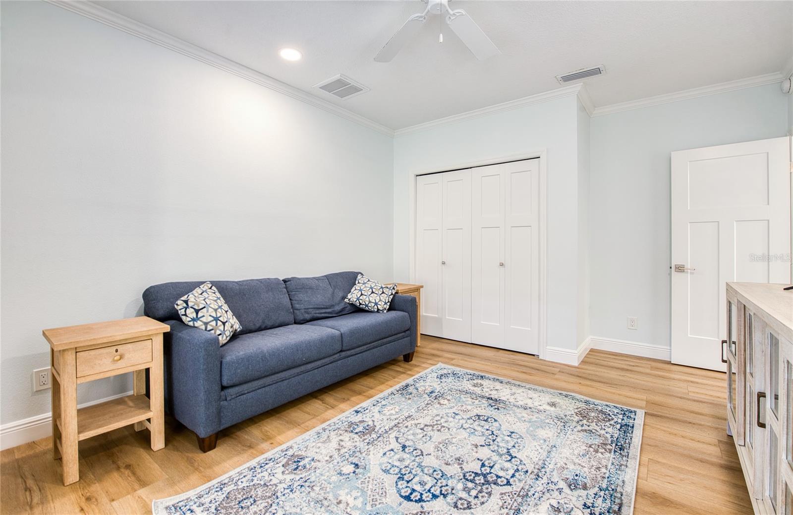 1307 PELICAN CREEK XING #1307, ST PETERSBURG, FL, 33707