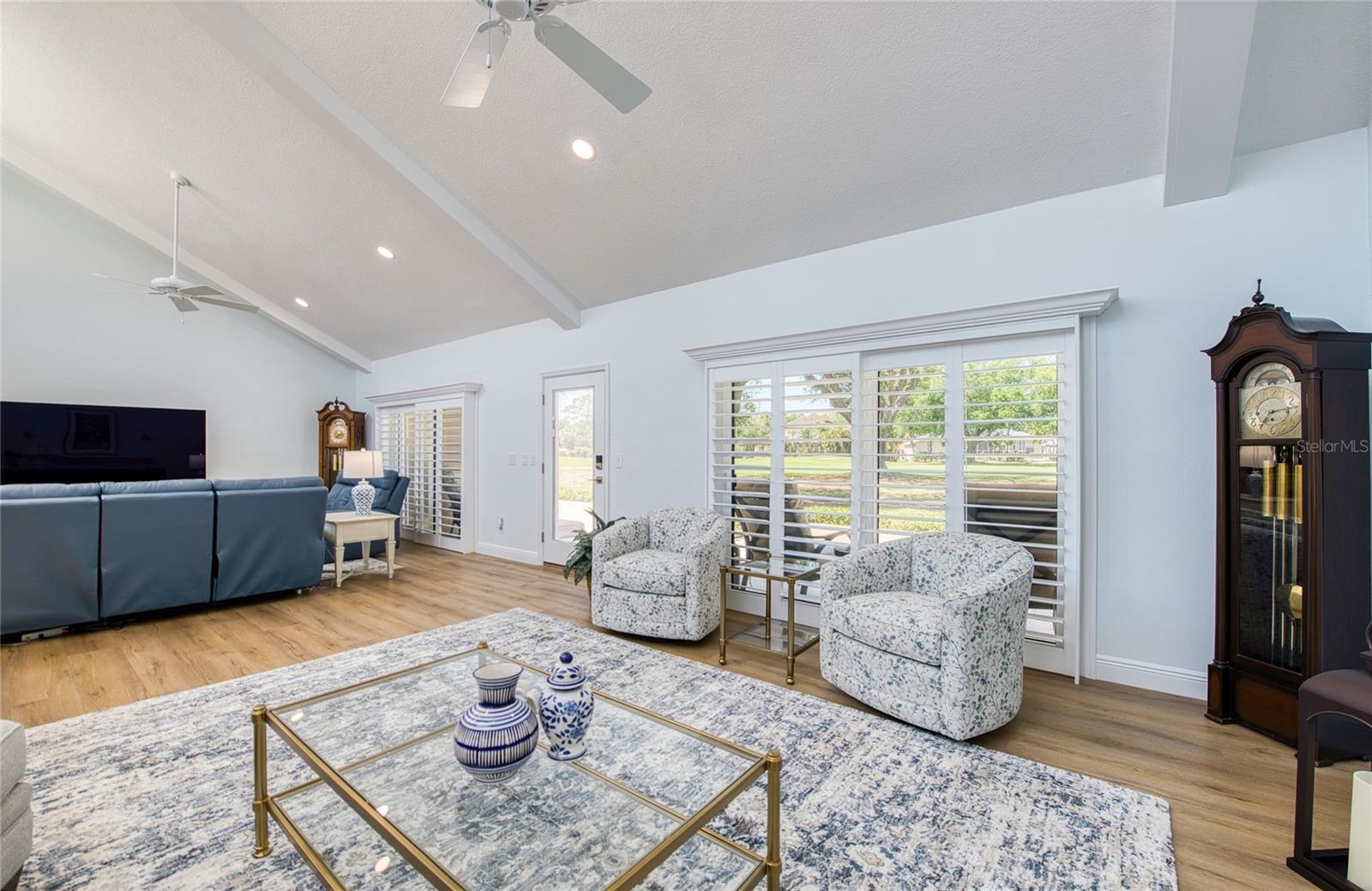 1307 PELICAN CREEK XING #1307, ST PETERSBURG, FL, 33707