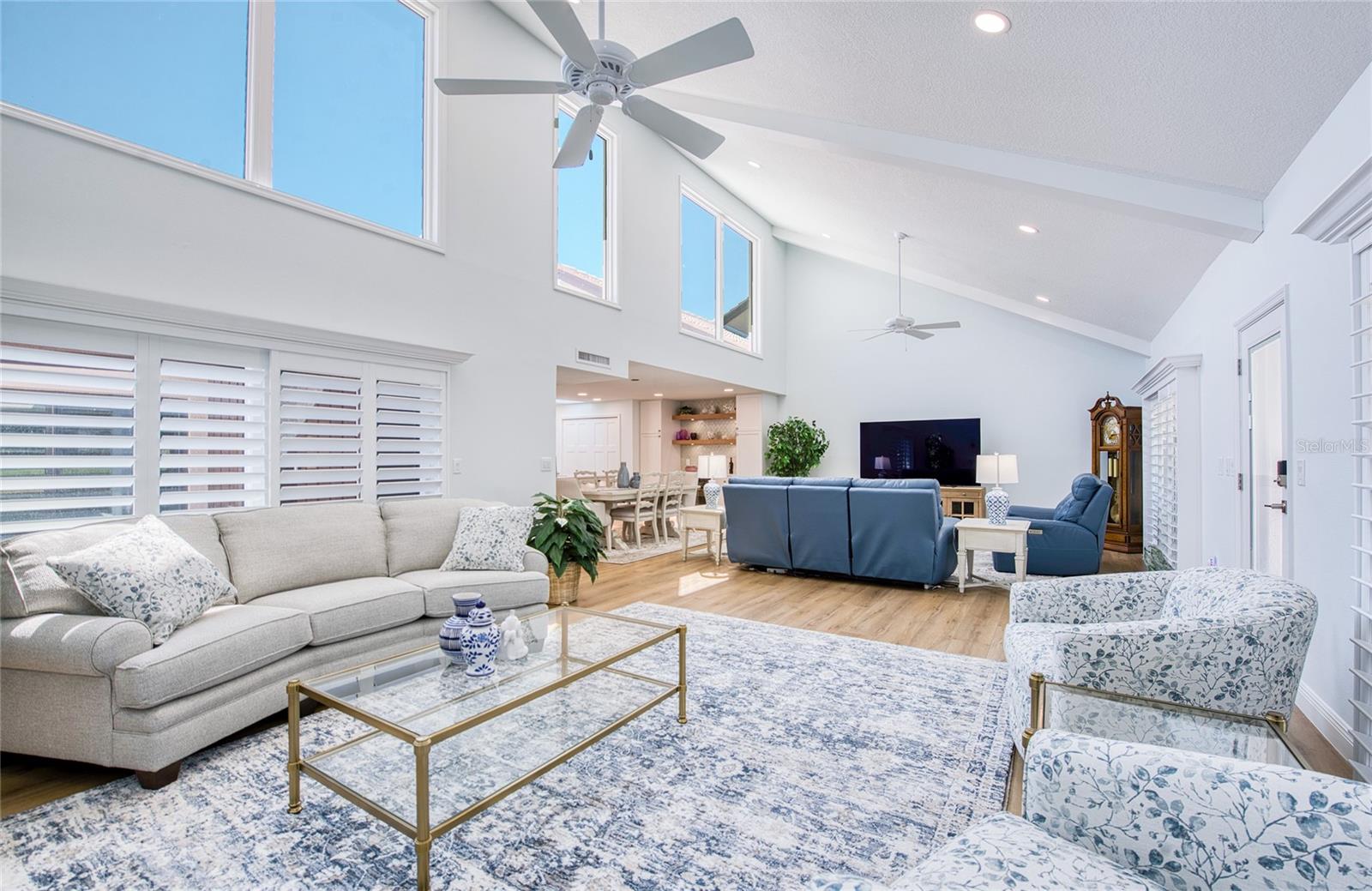 1307 PELICAN CREEK XING #1307, ST PETERSBURG, FL, 33707