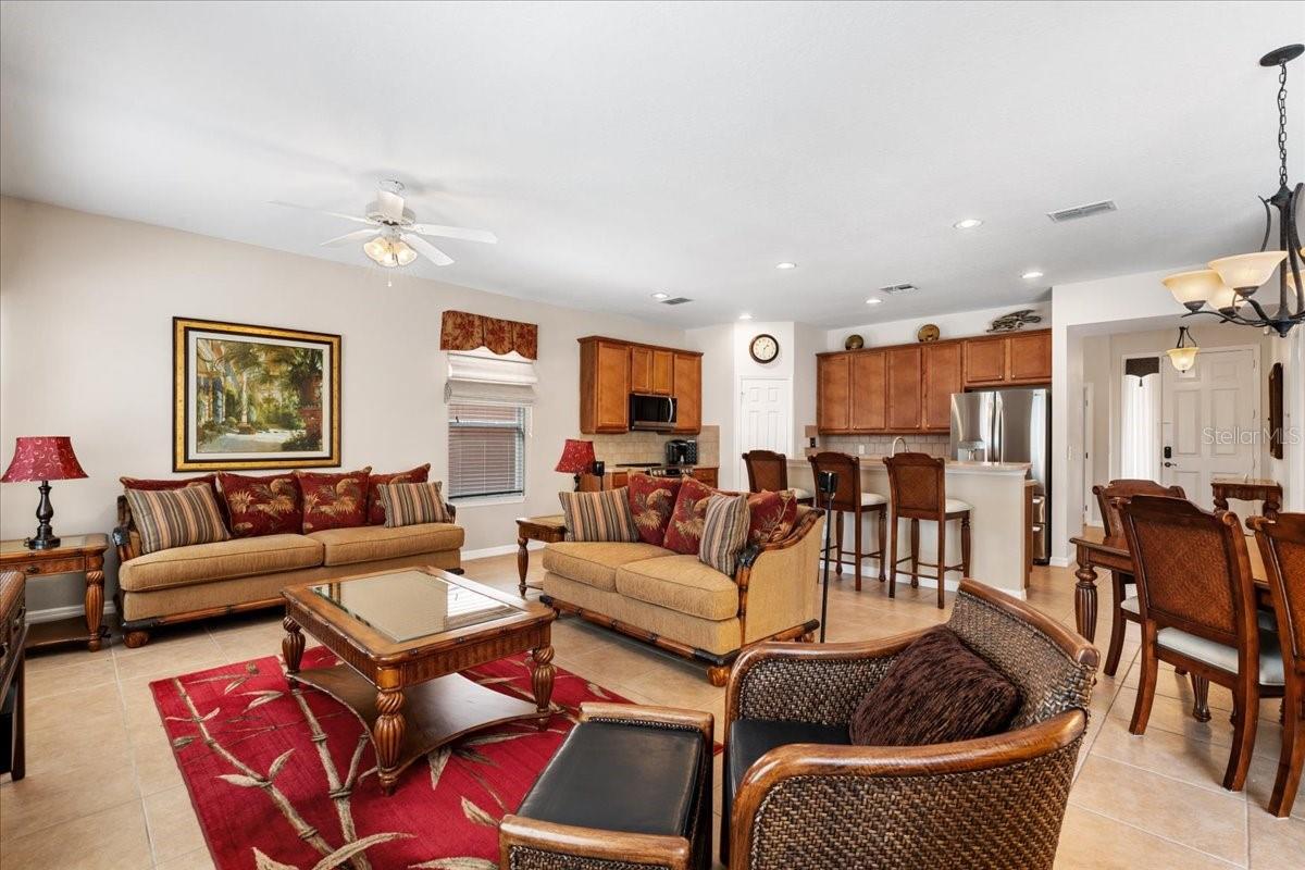 141 ORANGE COSMOS BLVD, DAVENPORT, FL, 33837