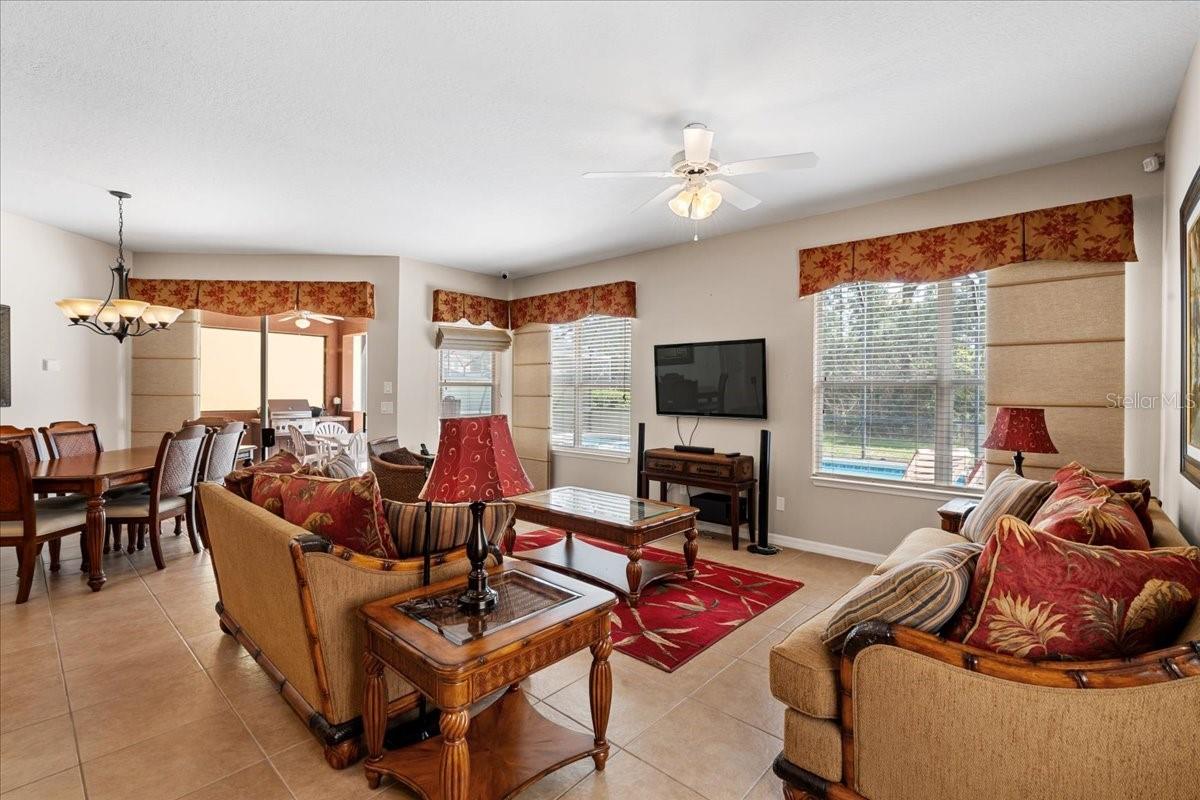 141 ORANGE COSMOS BLVD, DAVENPORT, FL, 33837