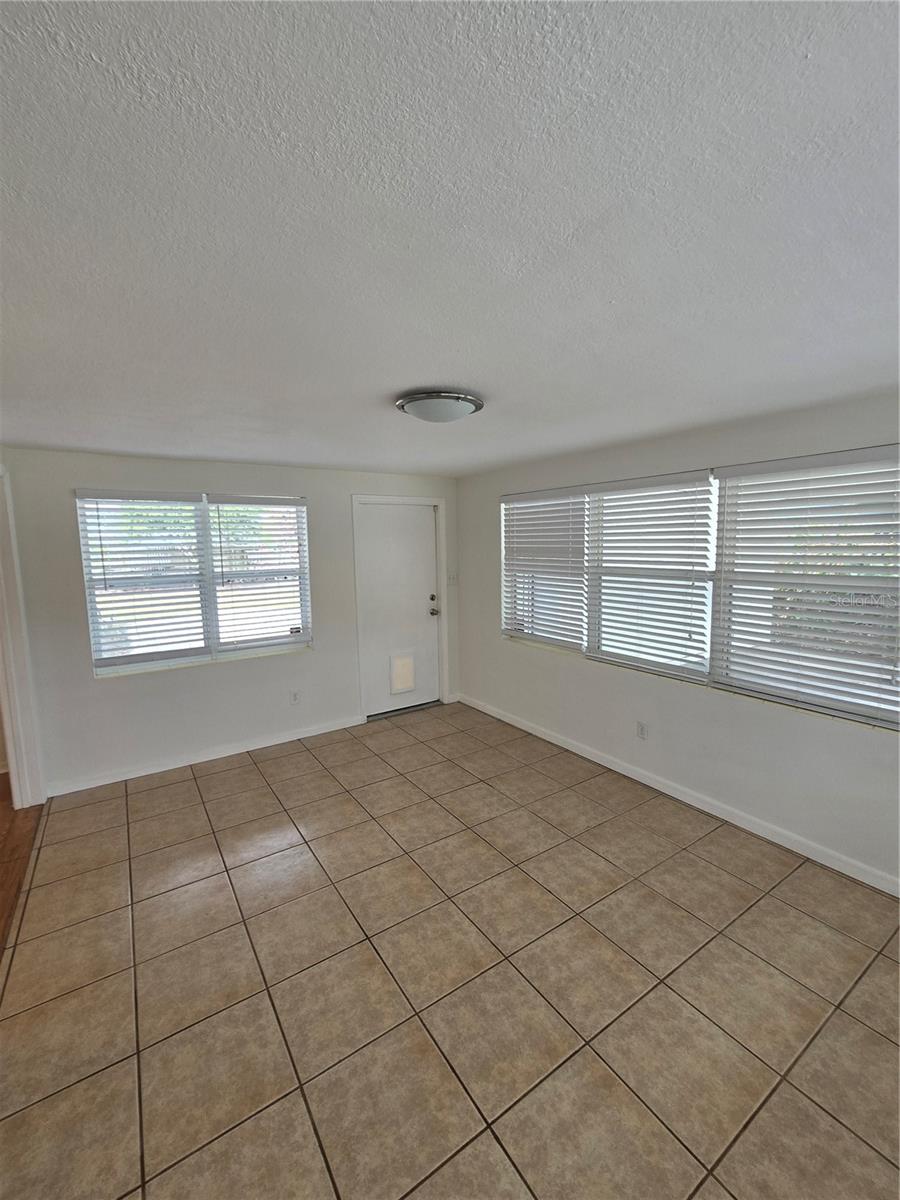 1500 ROSCOMARE AVE, ORLANDO, FL, 32806