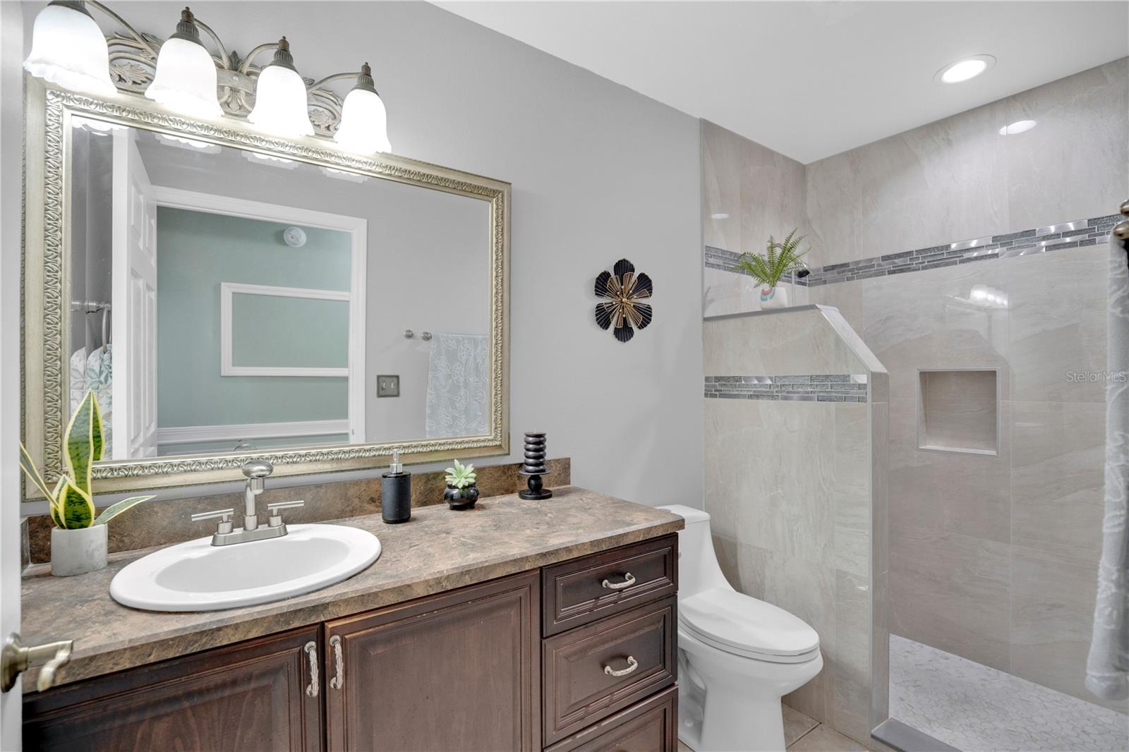 985 HEMINGWAY DR, DELTONA, FL, 32725