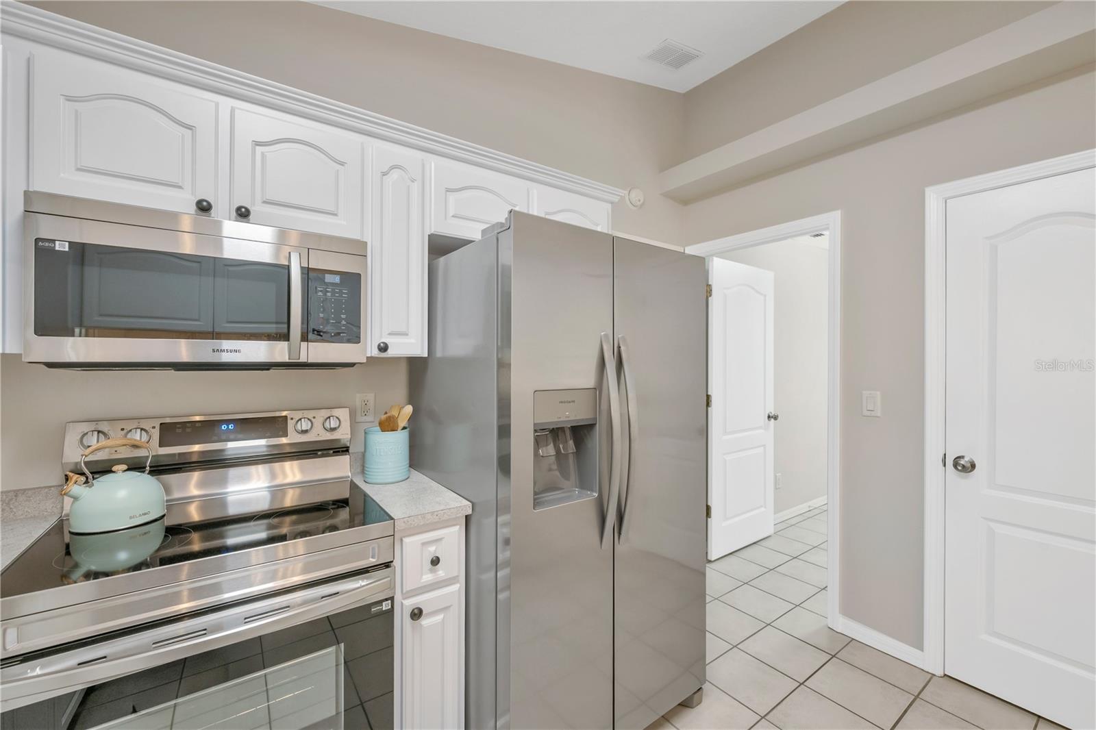 909 N MOBLEY ST, PLANT CITY, FL, 33563