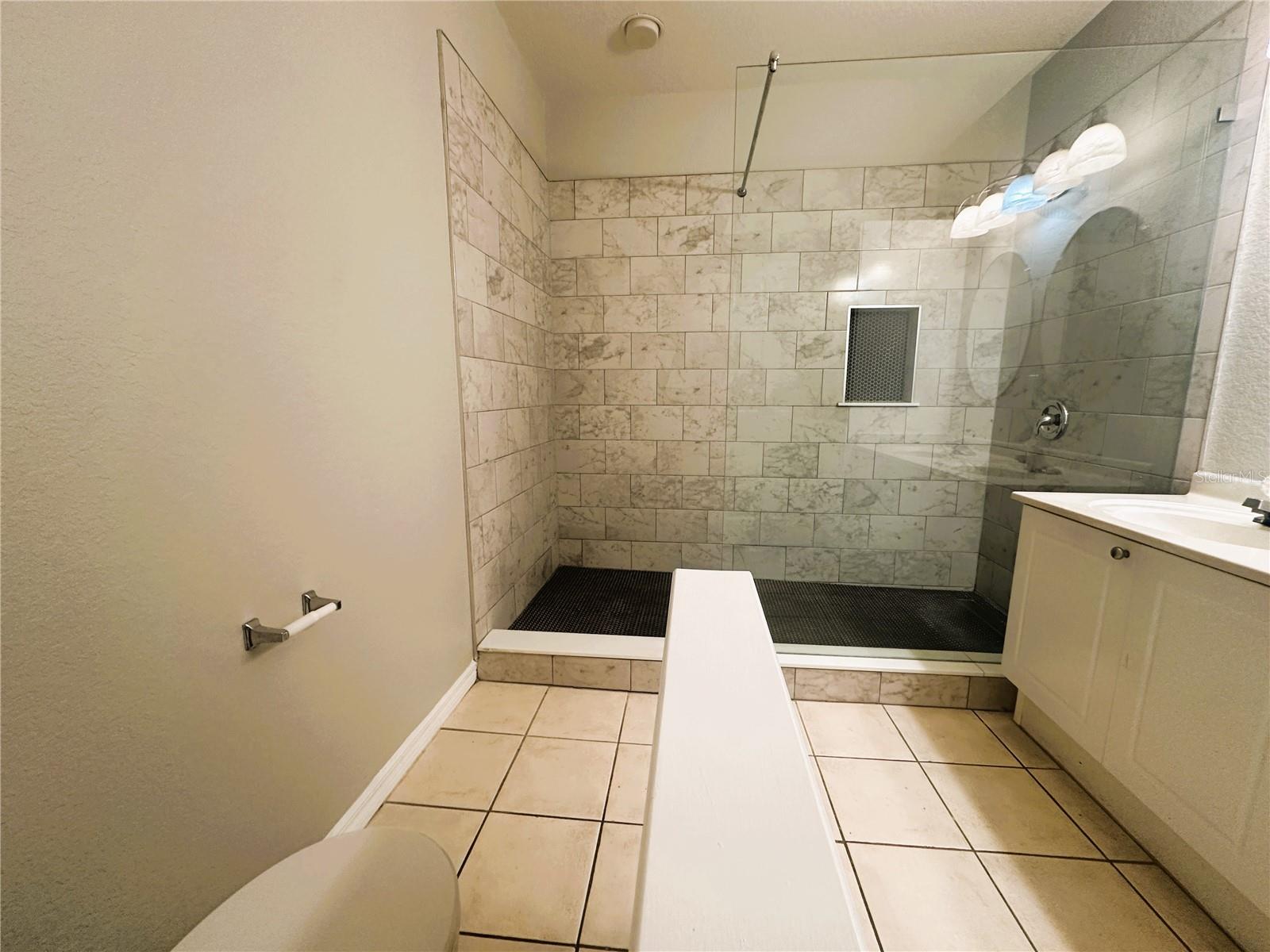 2525 LANCIEN CT #2, ORLANDO, FL, 32826