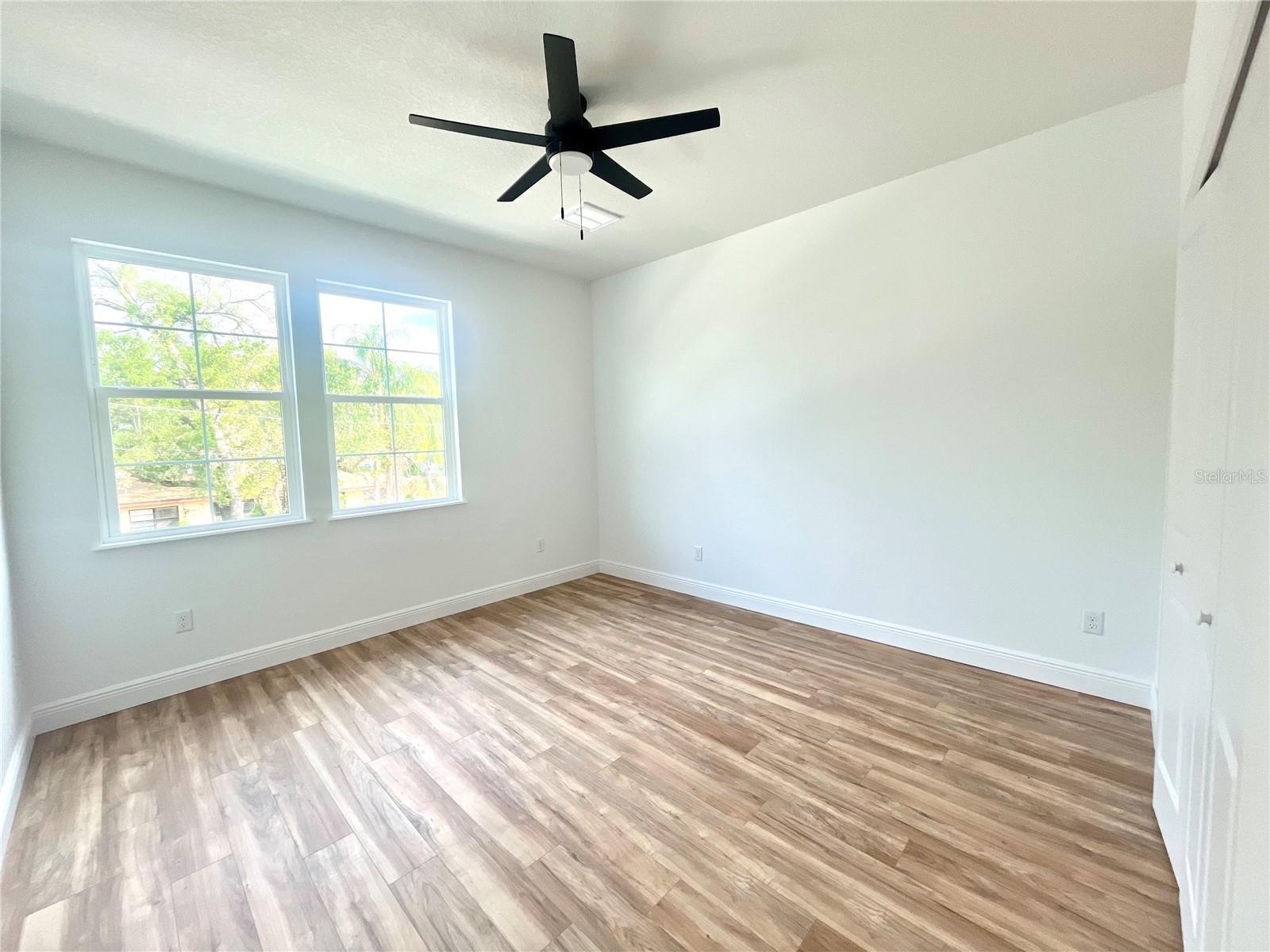 8110 N GREENWOOD AVE, TAMPA, FL, 33604