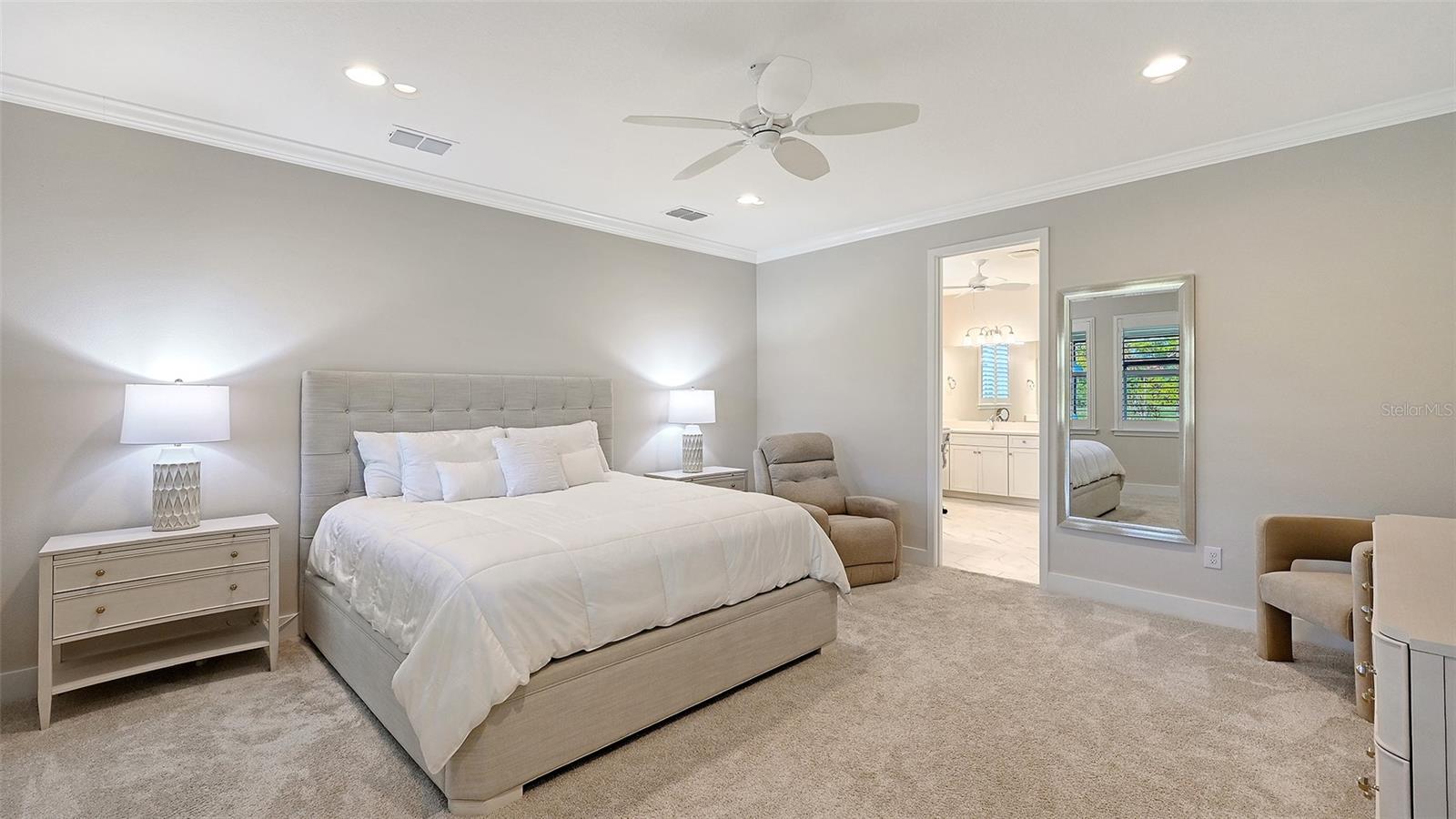 5521 BLUE WATER BLVD, SARASOTA, FL, 34238