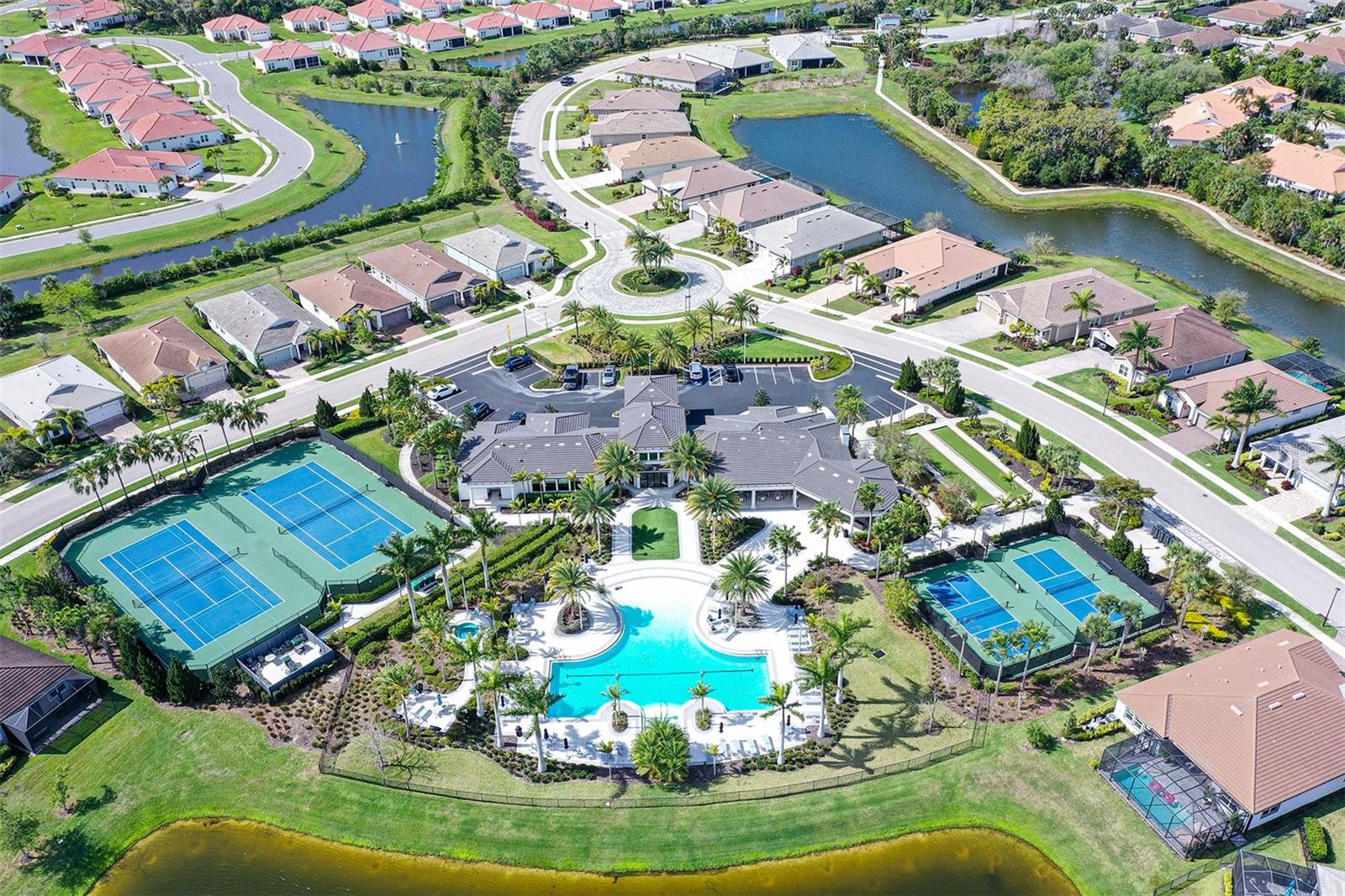 5521 BLUE WATER BLVD, SARASOTA, FL, 34238