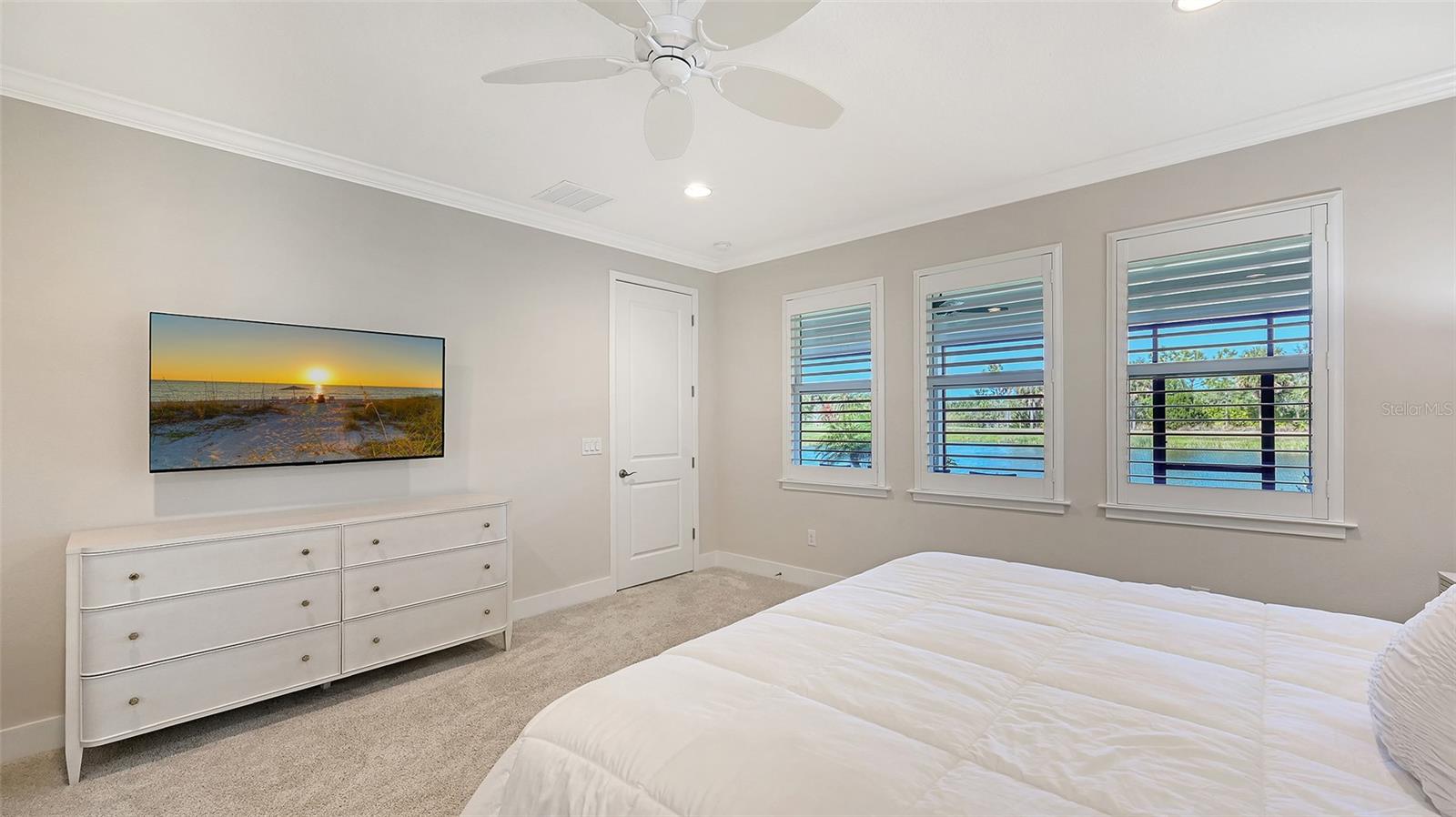 5521 BLUE WATER BLVD, SARASOTA, FL, 34238