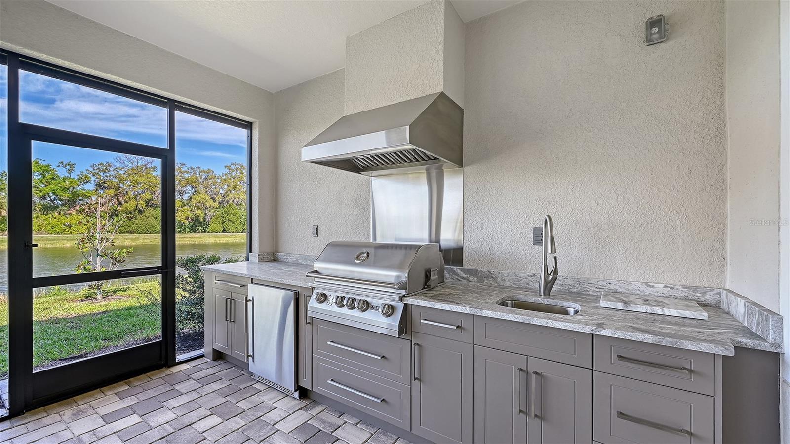 5521 BLUE WATER BLVD, SARASOTA, FL, 34238