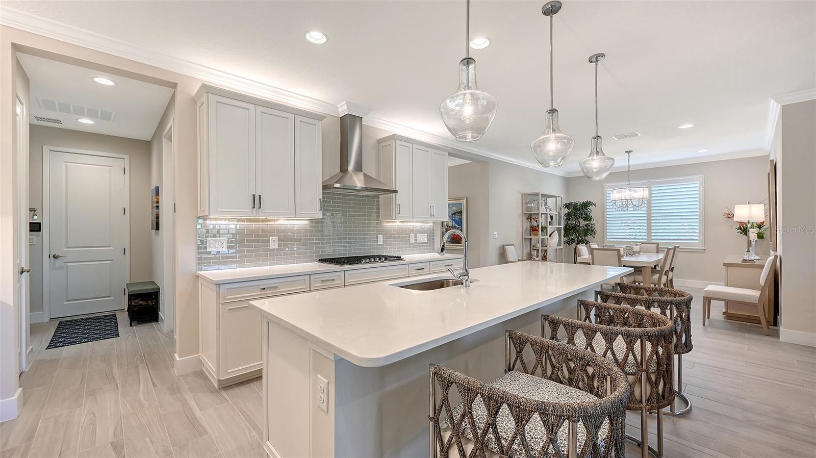 5521 BLUE WATER BLVD, SARASOTA, FL, 34238